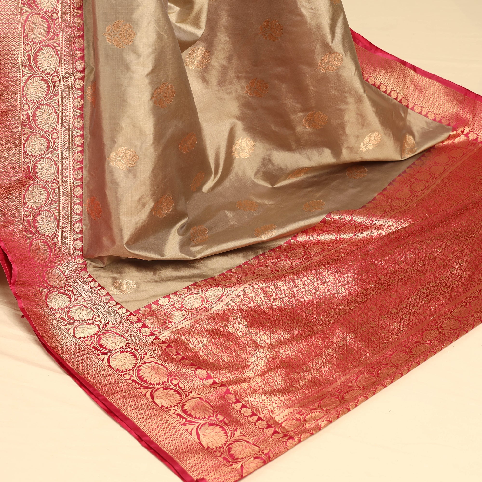 ITOKRI CRAFTS INITIATIVE Beige - Banarasi Handloom Pure Katan Silk Kaduwa Zari Buti Saree - view 6