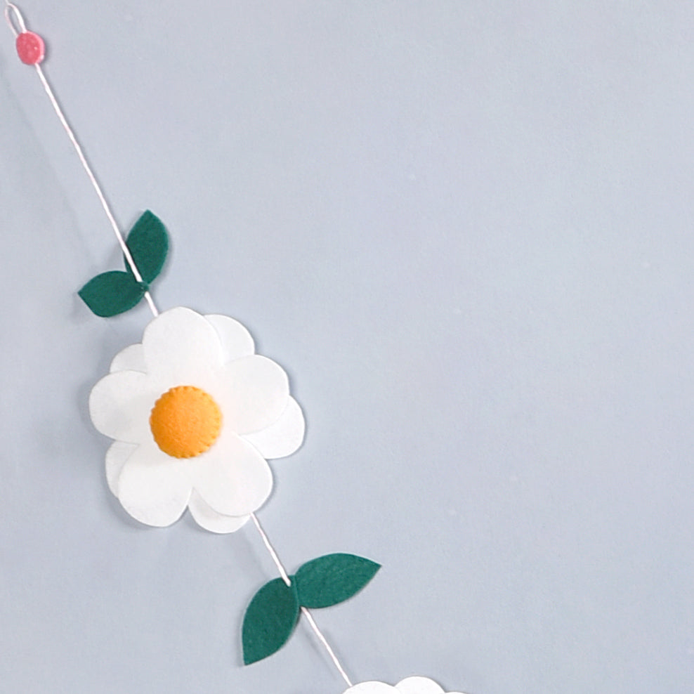 Nestasia Daisy Bunting For Nursery Room Decor - view 7
