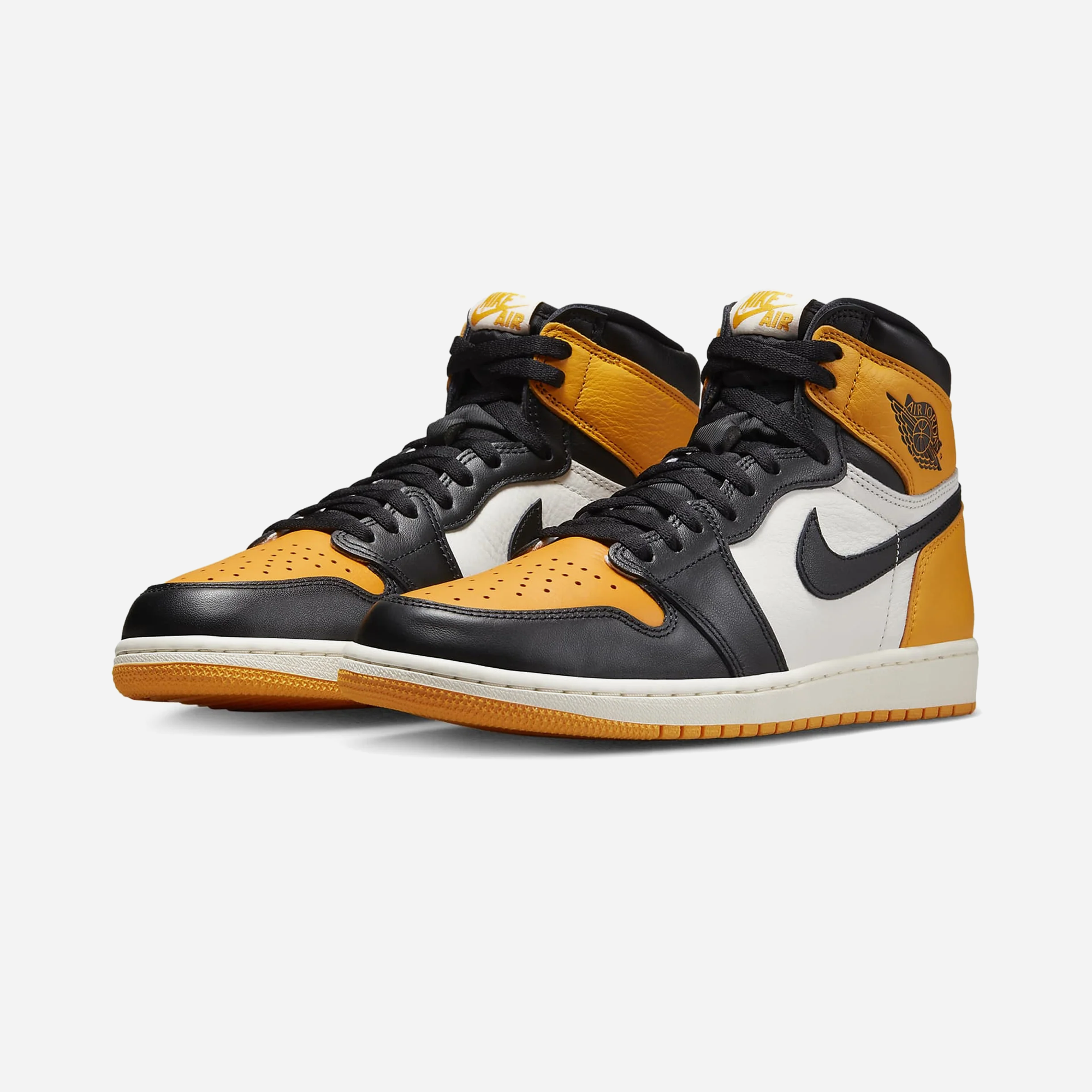 Nike Air Jordan 1 High Taxi - view 2
