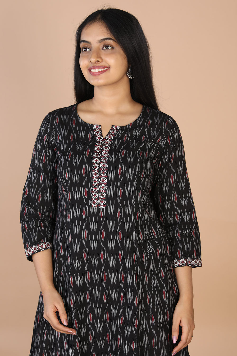Kalanjali Ethnics Embroidered Pochampally Ikat kurti - view 2