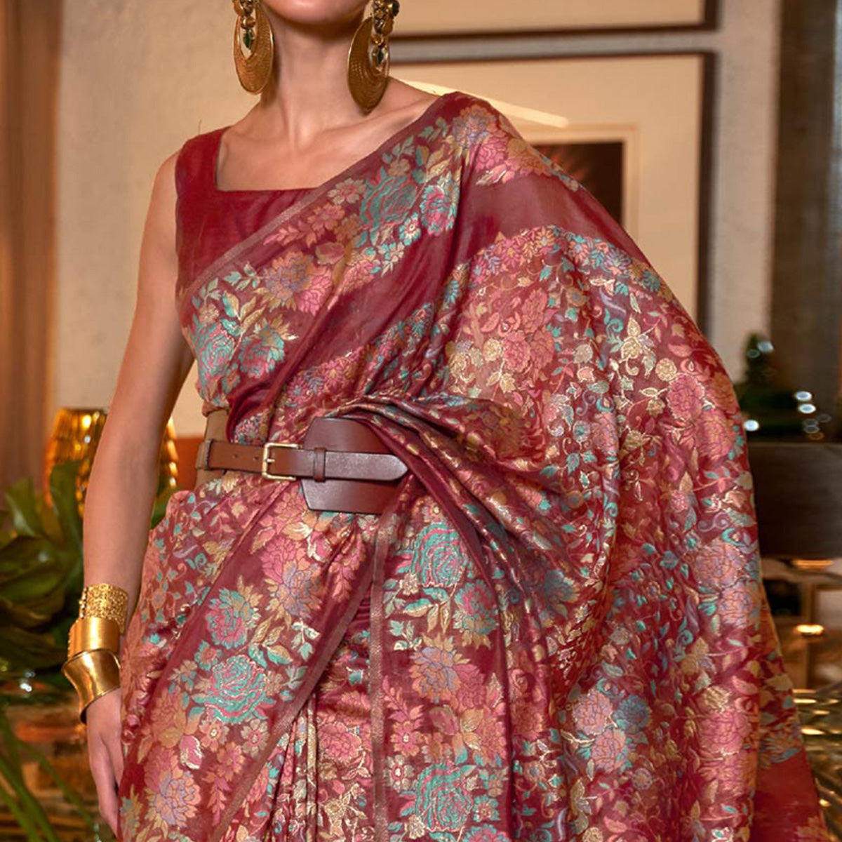Peachmode Maroon Floral Woven Art Silk Saree – Women's - view 3