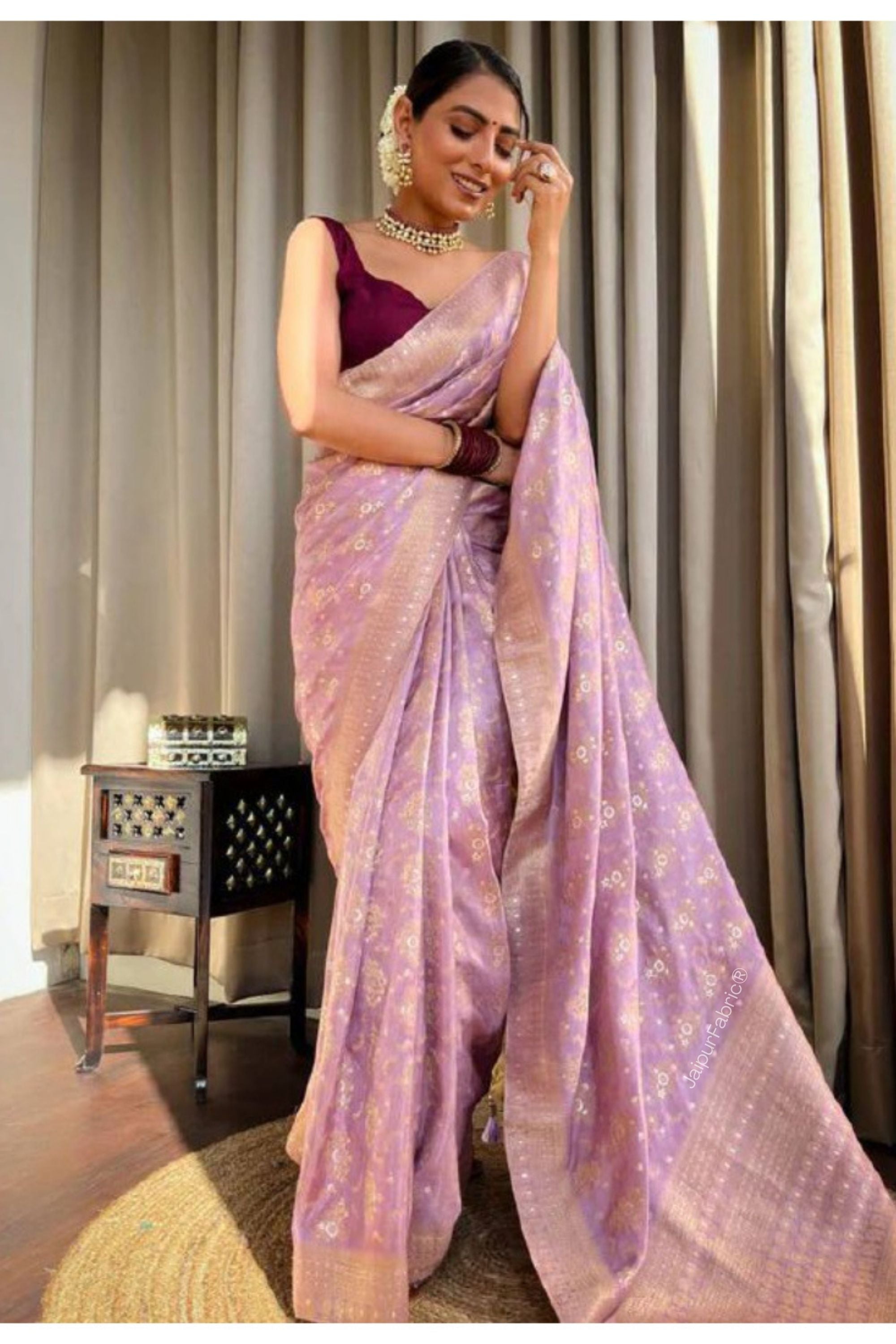 JaipurFabric® Lavender Banarasi Silk Saree With Blouse Piece - view 2