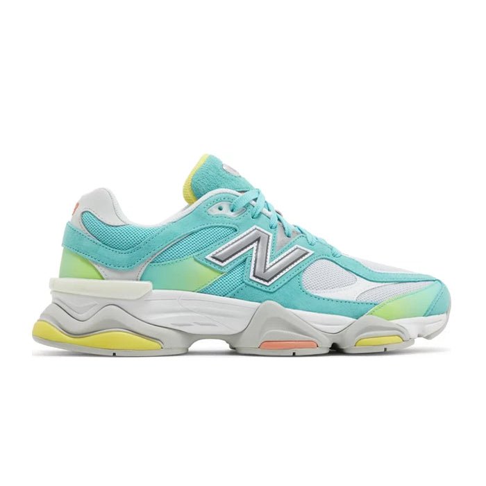 HYPE ELIXIR New Balance 9060 DTLR Cyan Burst