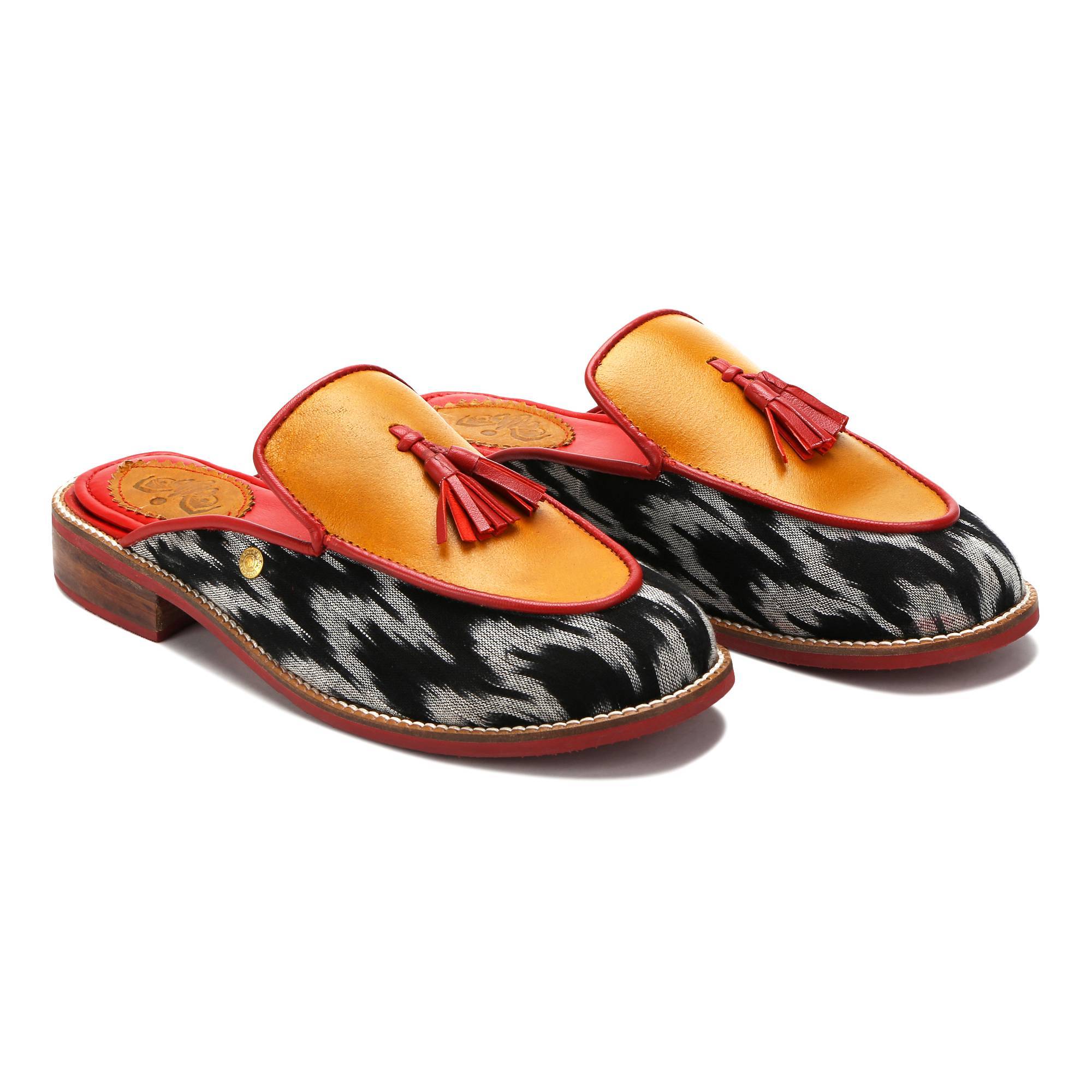 Ikat mule_ women – Banjaaran India Ikat Mule_ for Women – Mustard (discontinued)