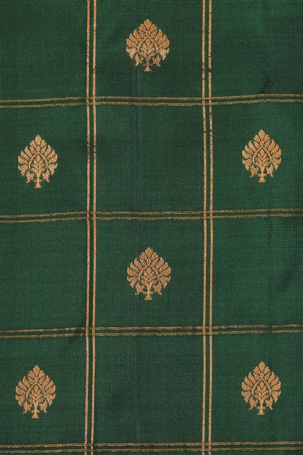 Kalanjali Gadwal Silk Green Saree – Women's - view 2