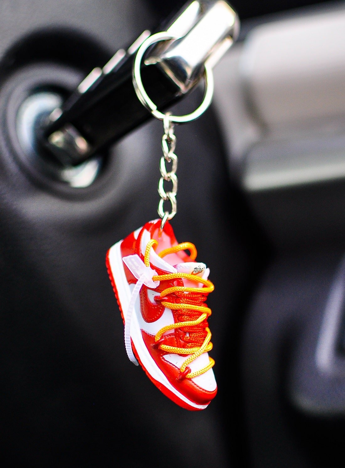 Kicks Machine 3D Sneaker Keychain Off White Dunk Red