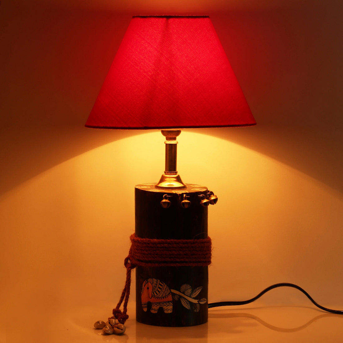 EXCLUSIVELANE 'The Red-Shade Log' Madhubani Handpainted Table Lamp In Wood - view 2