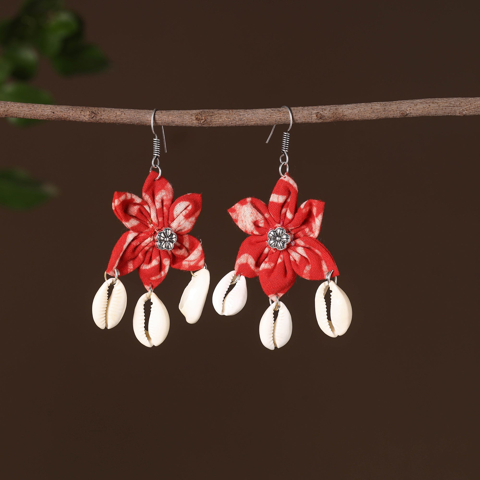 JALPARI Zeenat Fabart Phool Kali Shell Earrings