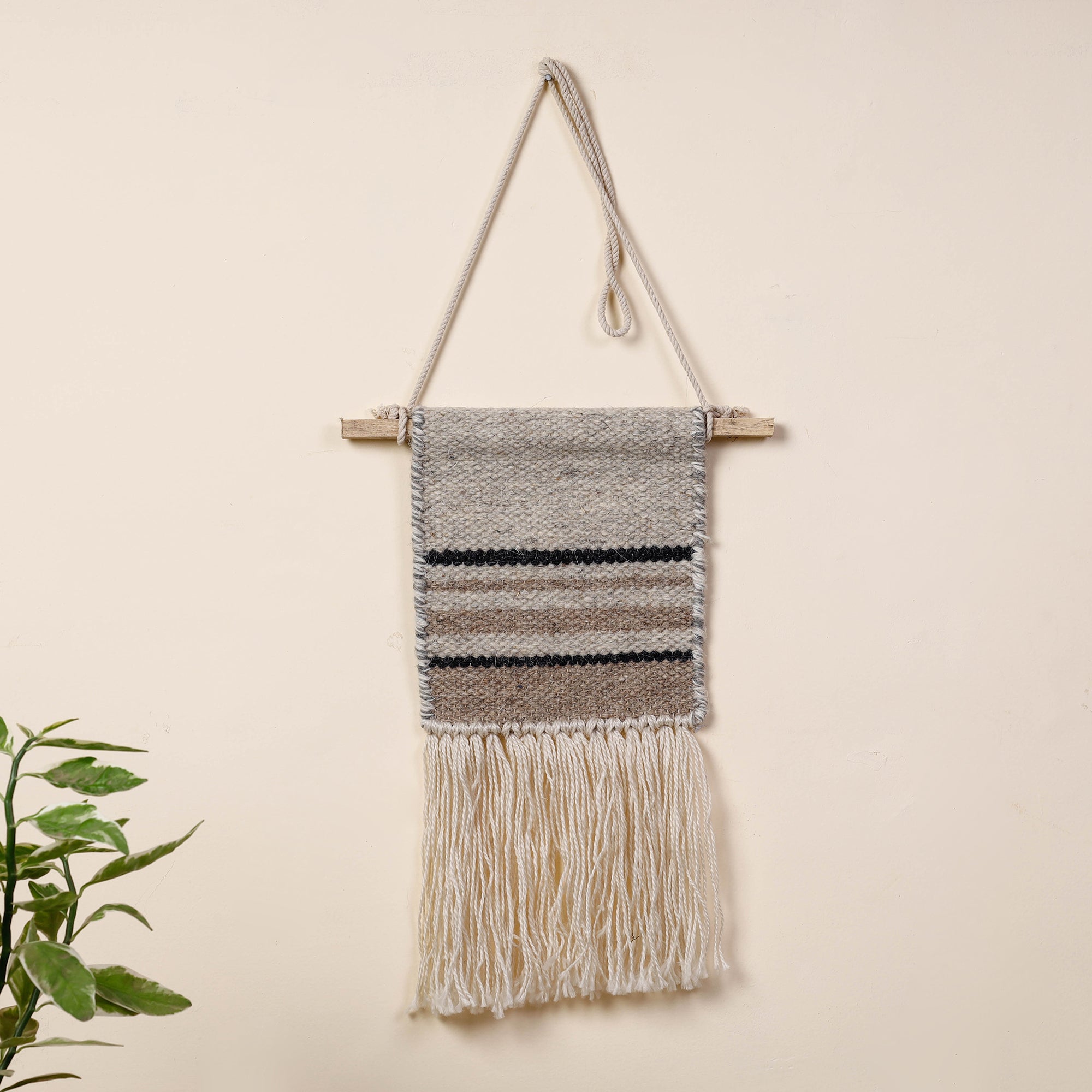 ITOKRI CRAFTS INITIATIVE Bhadohi Handwoven Wool Geometric Fringed Wall Hanging