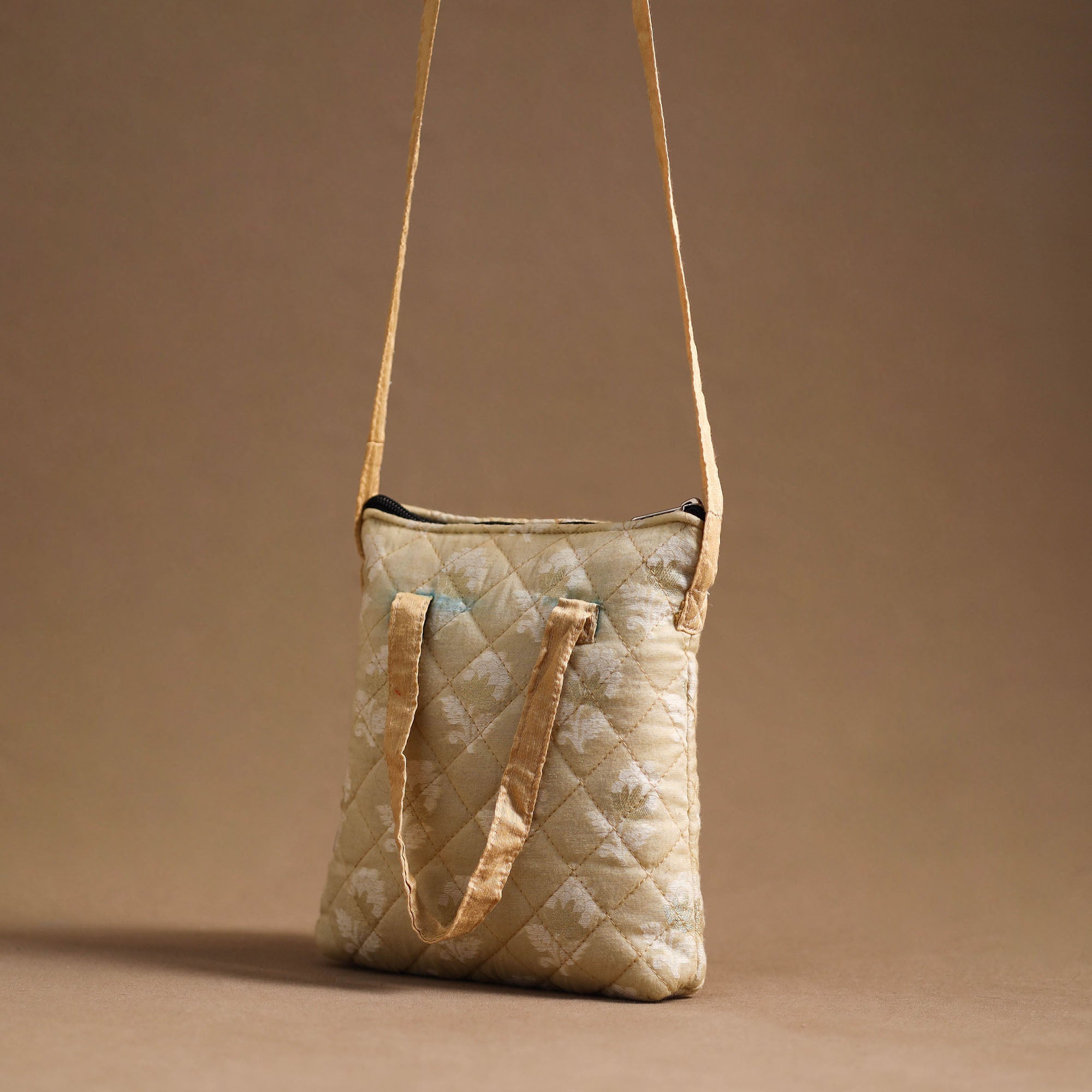 NOORI BAZAR Beige - Handcrafted Quilted Silk Sling Bag 30 - view 2