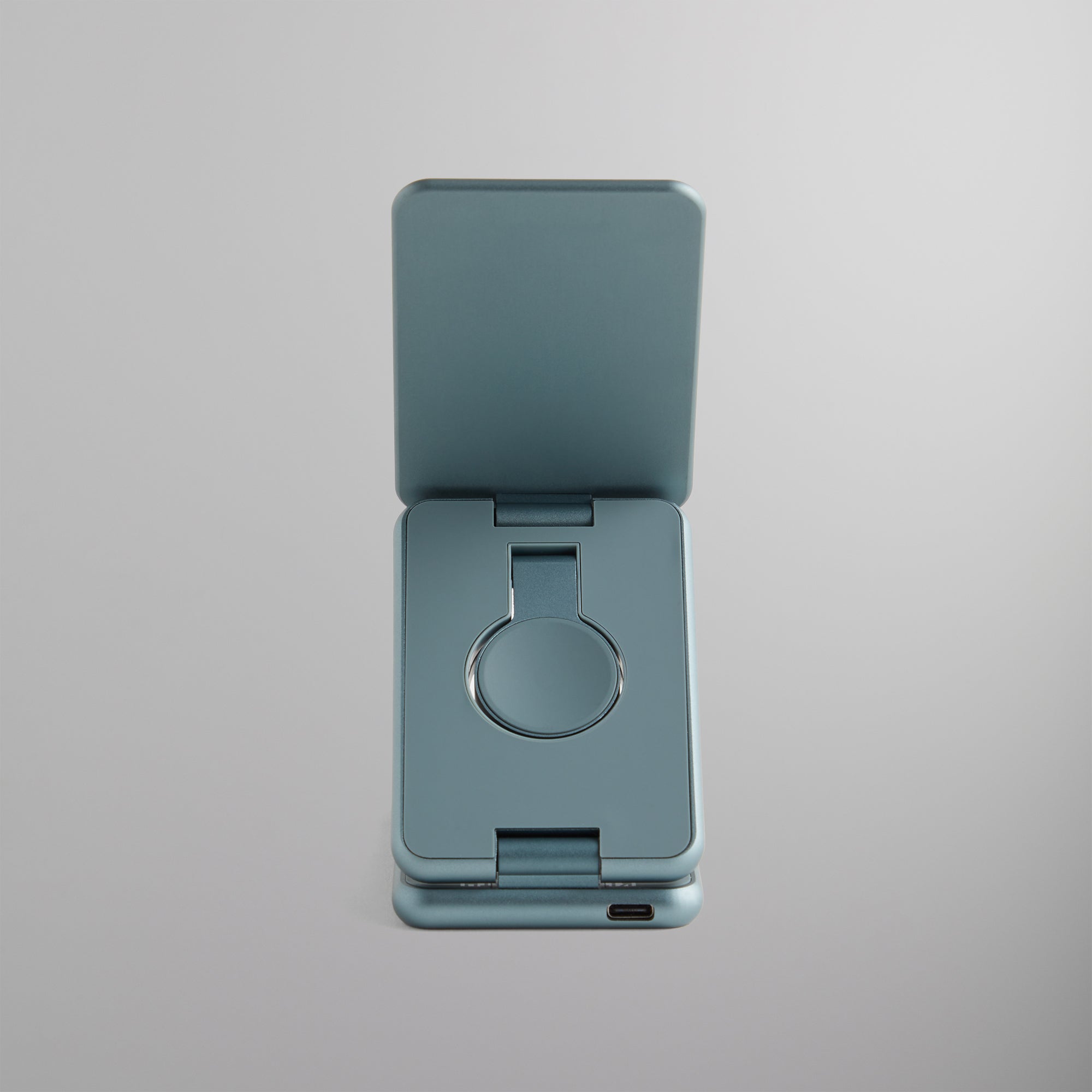 Kith for TUMI 3-in-1 Foldable Magnetic Wireless Charger - view 2