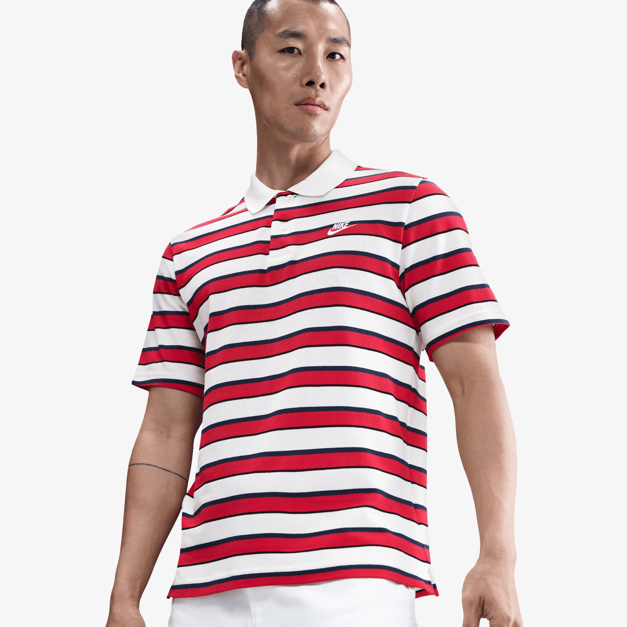 Nike | Club T-shirt { Sail/white