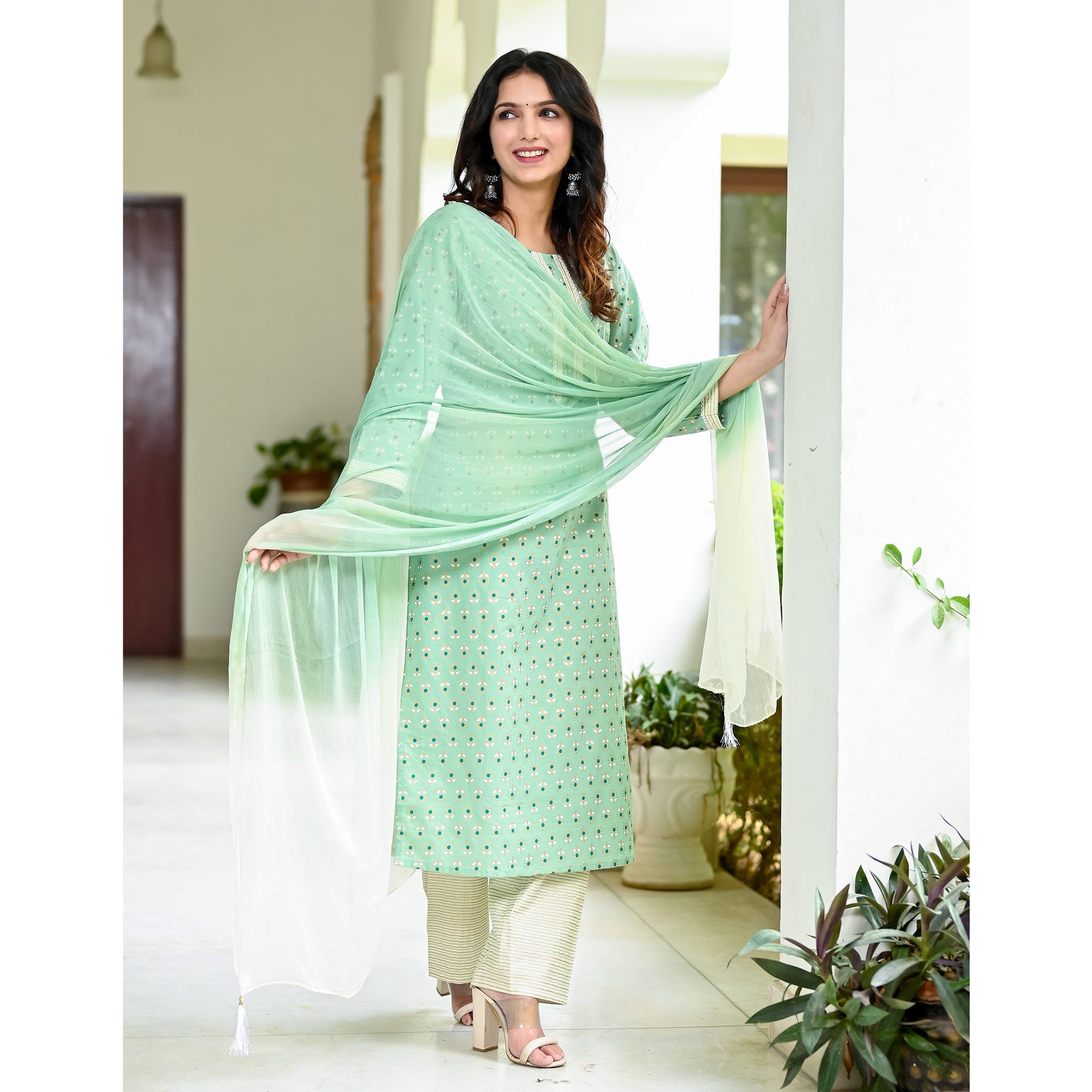 BlackTree green-floral-foil-printed-pure-cotton-suit - view 4
