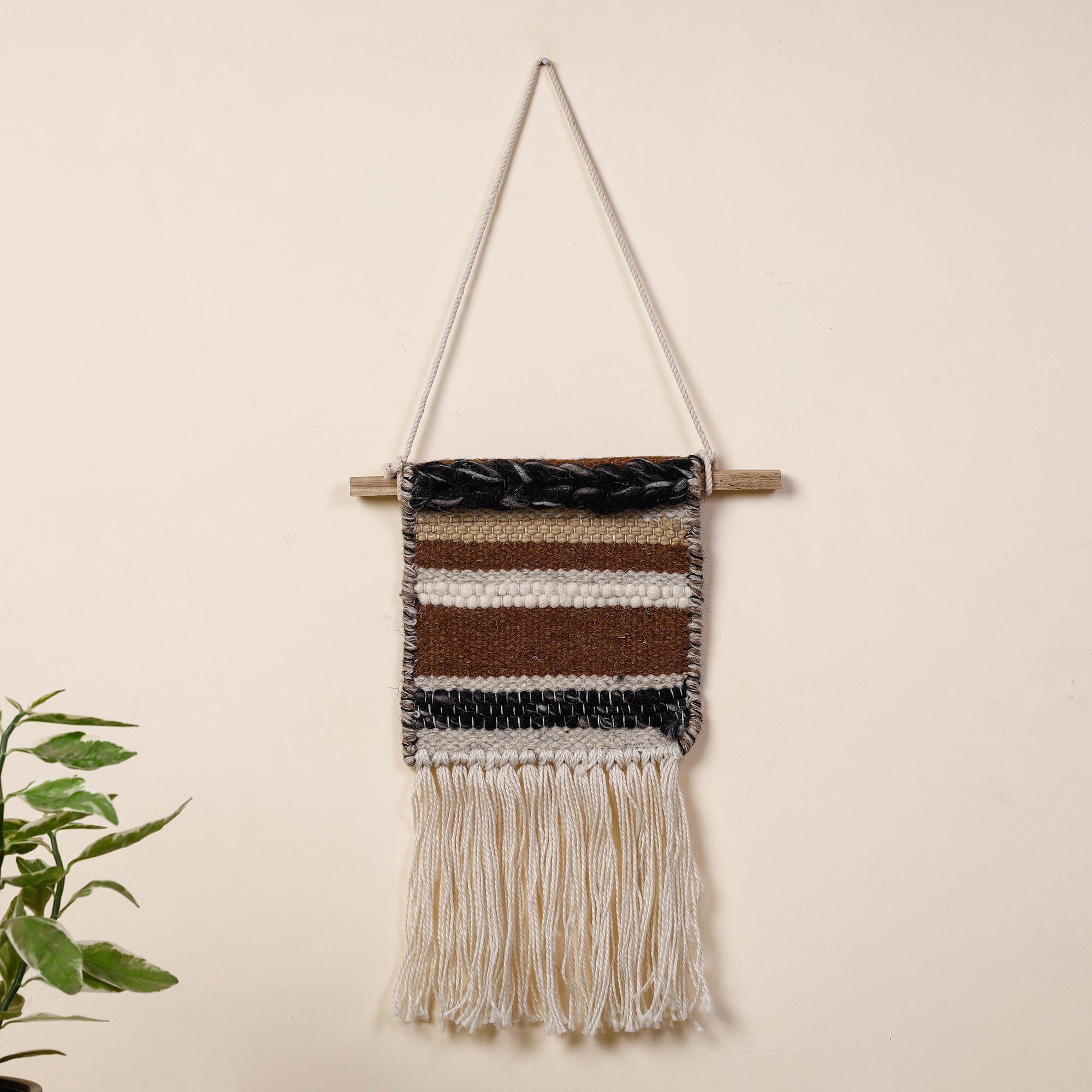 ITOKRI CRAFTS INITIATIVE Bhadohi Handwoven Wool Geometric Fringed Wall Hanging
