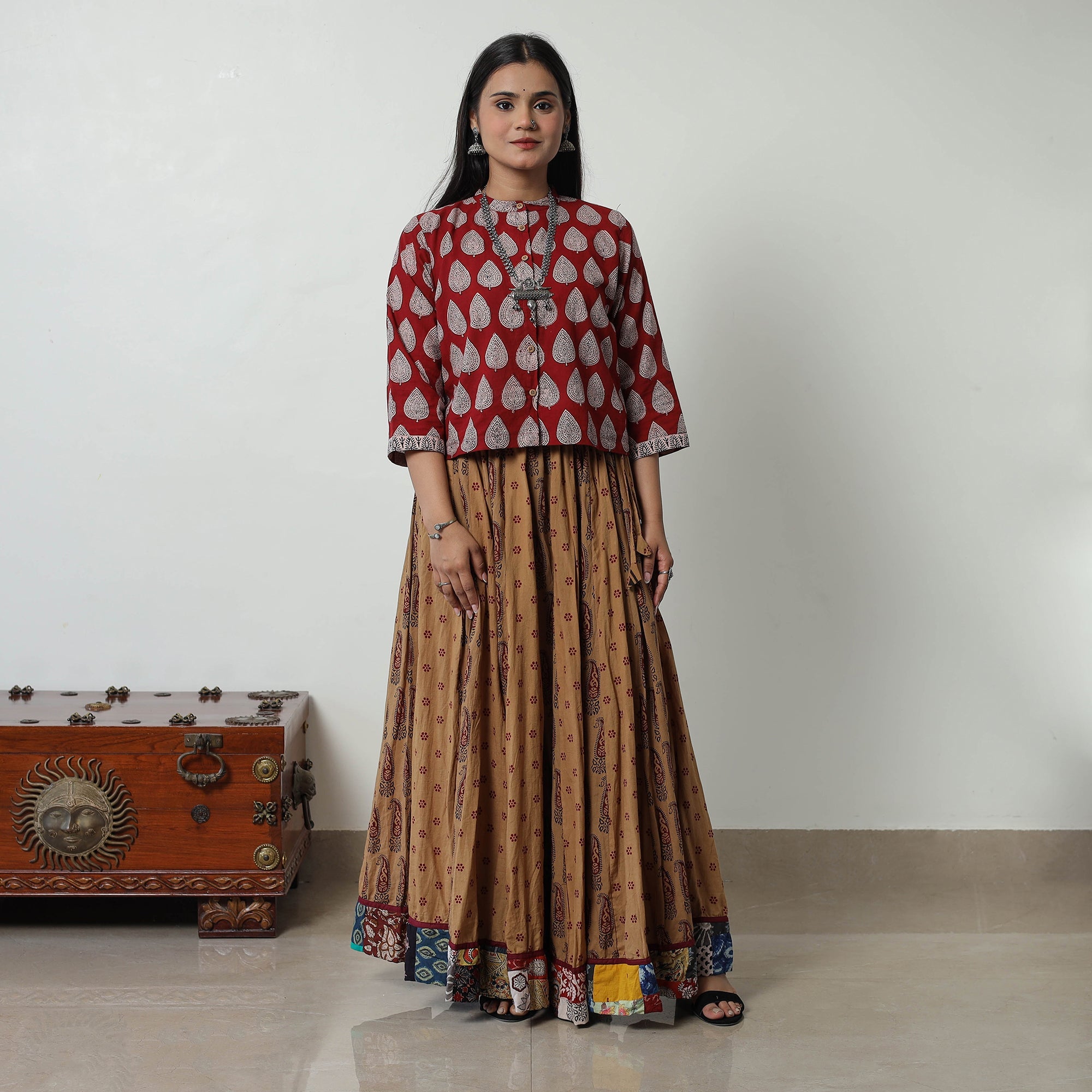 NOORI BAZAR Brown - Bagh Print Skirt with 24 Kali Patchwork 16