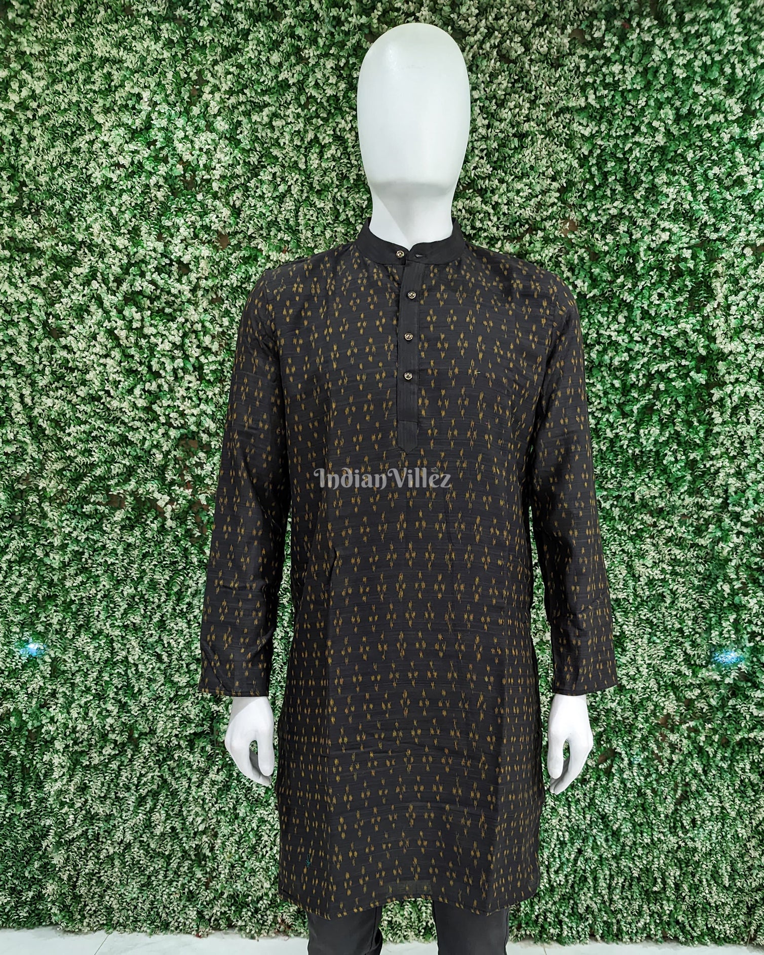 IndianVillèz Black Pasapali Sambalpuri Ikat Cotton Long Kurta For Men