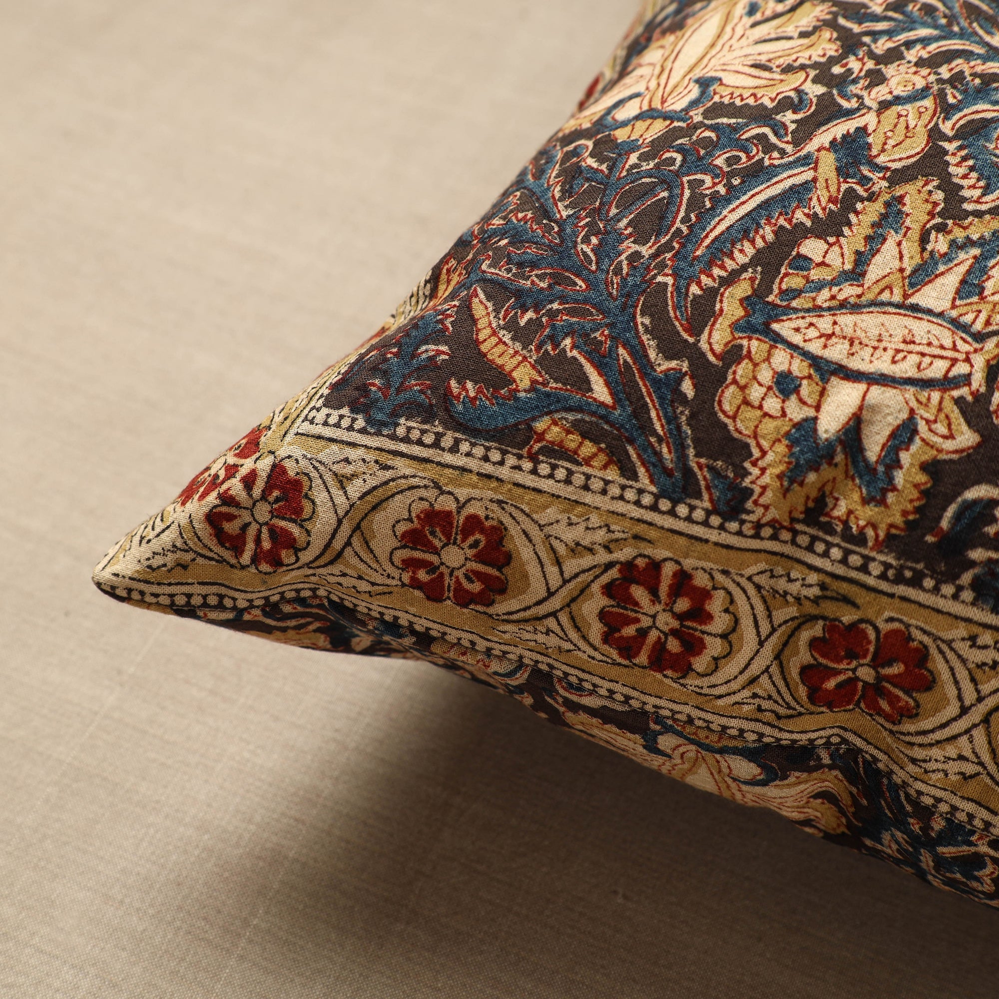 PITCHUKA SRINIVAS KALAMKARI PEDANA Brown - Original Pedana Block Print Cotton Kalamkari Cushion Cover 25 - view 2
