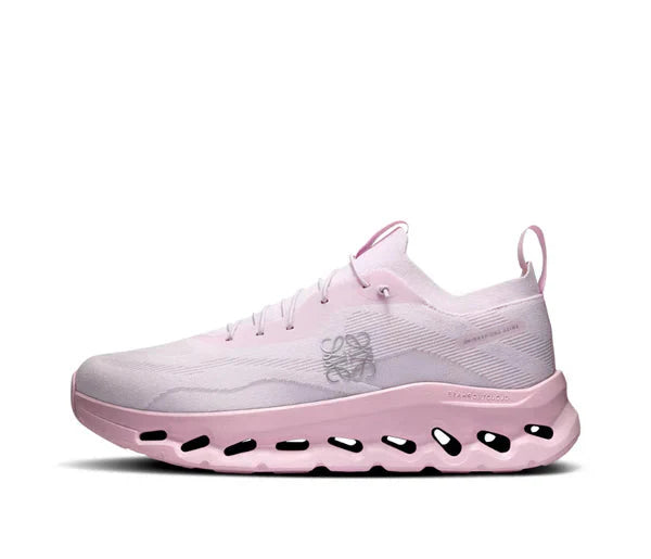 Sneaker Cafe Mumbai On Running Cloudtilt Loewe Pale Pink