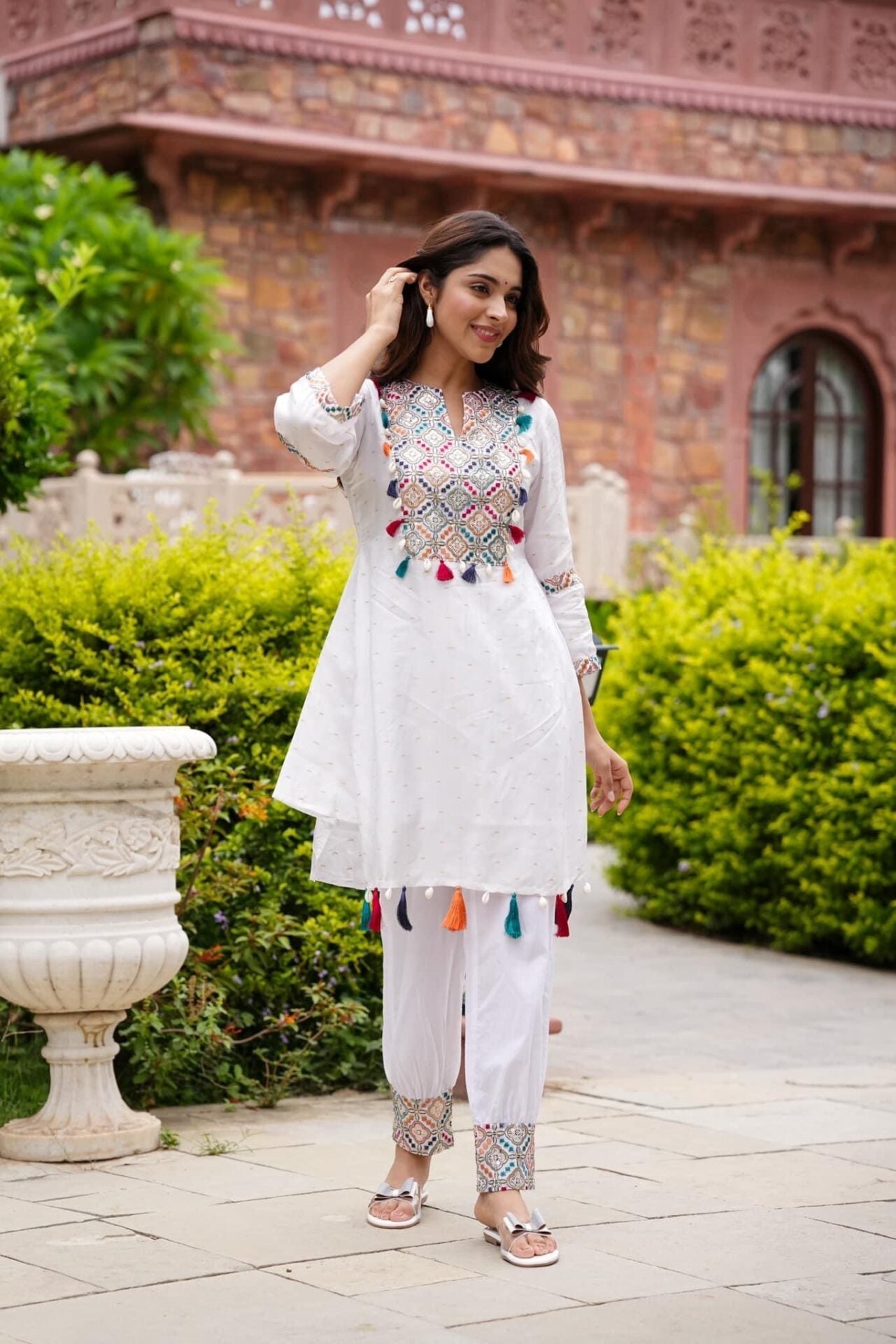 Idaho-o Netra White Kurta Set