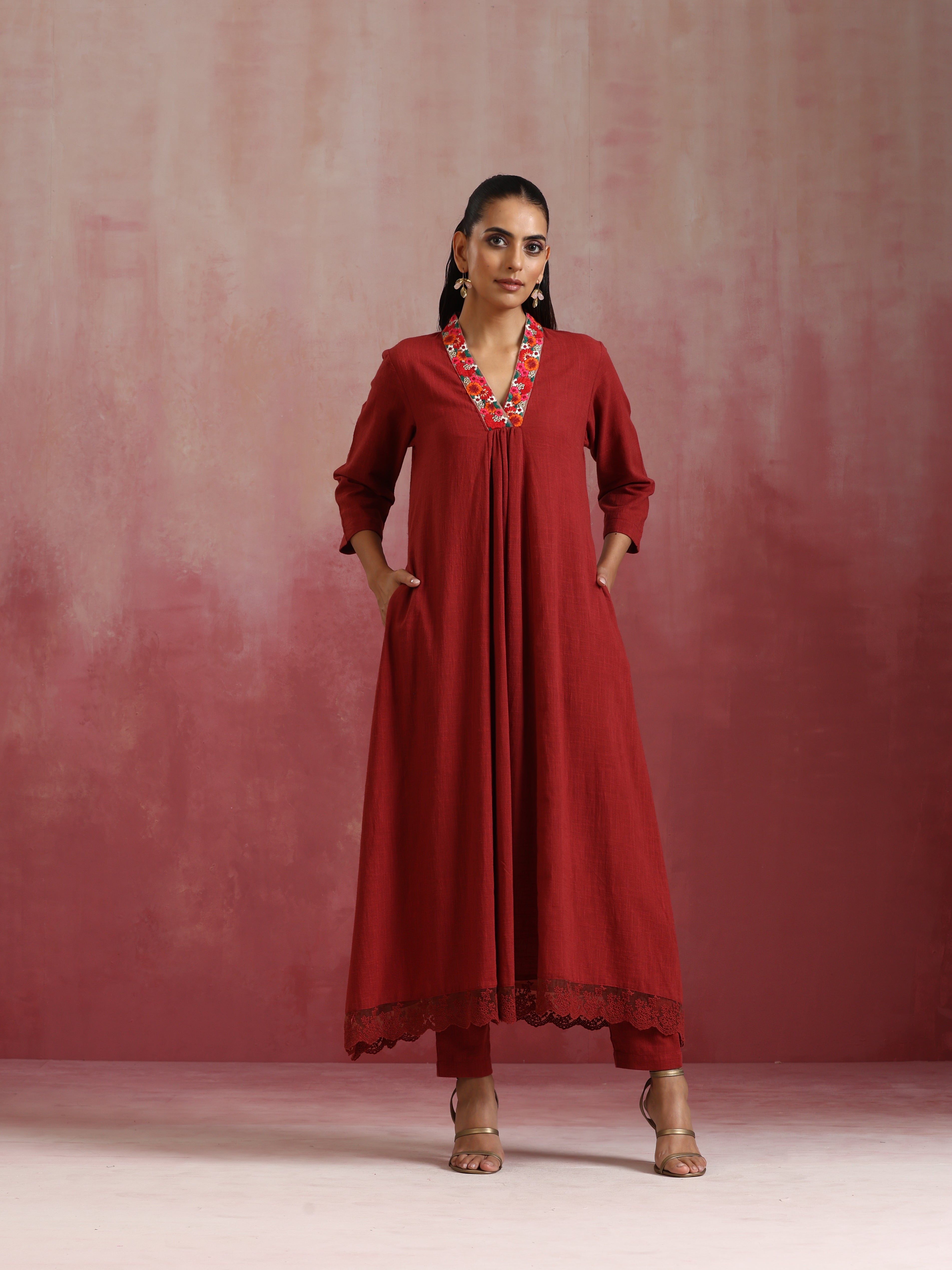trueBrowns Maroon Cotton Dobby Kurta Set - view 2