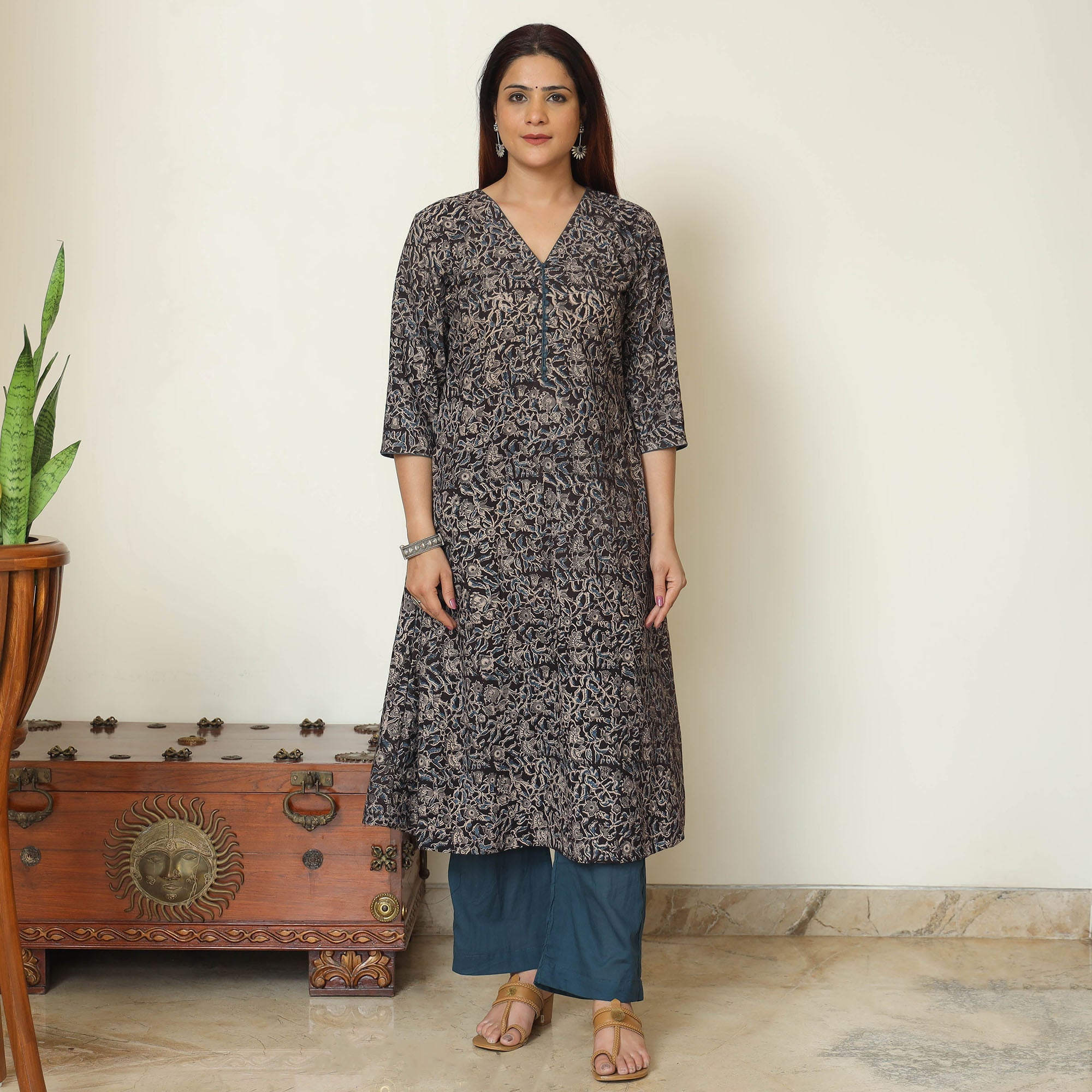 ITOKRI CASUALS Black - Pedana Kalamkari Block Printed Cotton Kurta with Palazzo & Dupatta Set 11 - view 4