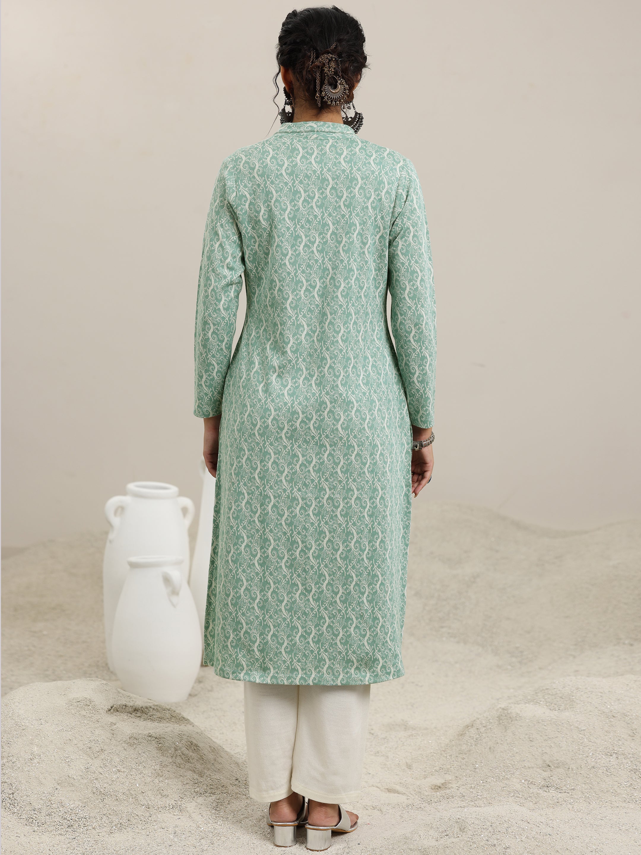 Libas Green Solid Wool Straight Kurta - view 5