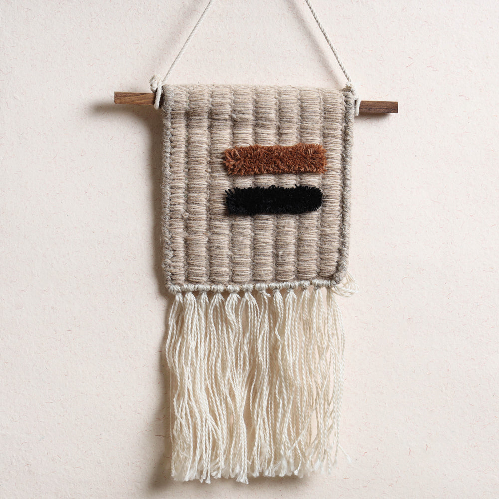 ITOKRI CRAFTS INITIATIVE Bhadohi Handwoven Wool Geometric Fringed Wall Hanging