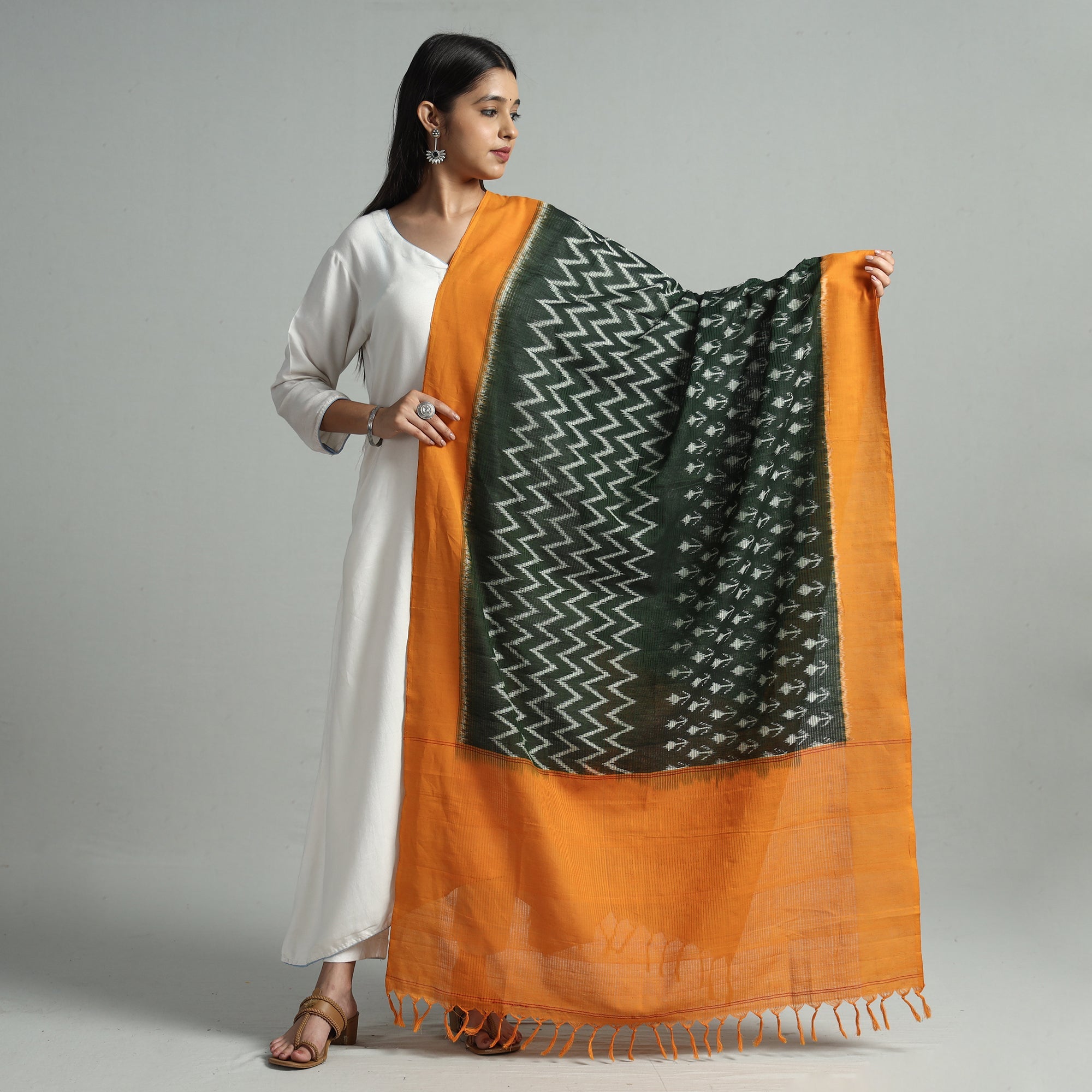 POCHAMPALLY IKAT WEAVES BY GOVARDHAN Green - Pochampally Missing Ikat Weave Cotton Handloom Dupatta 45
