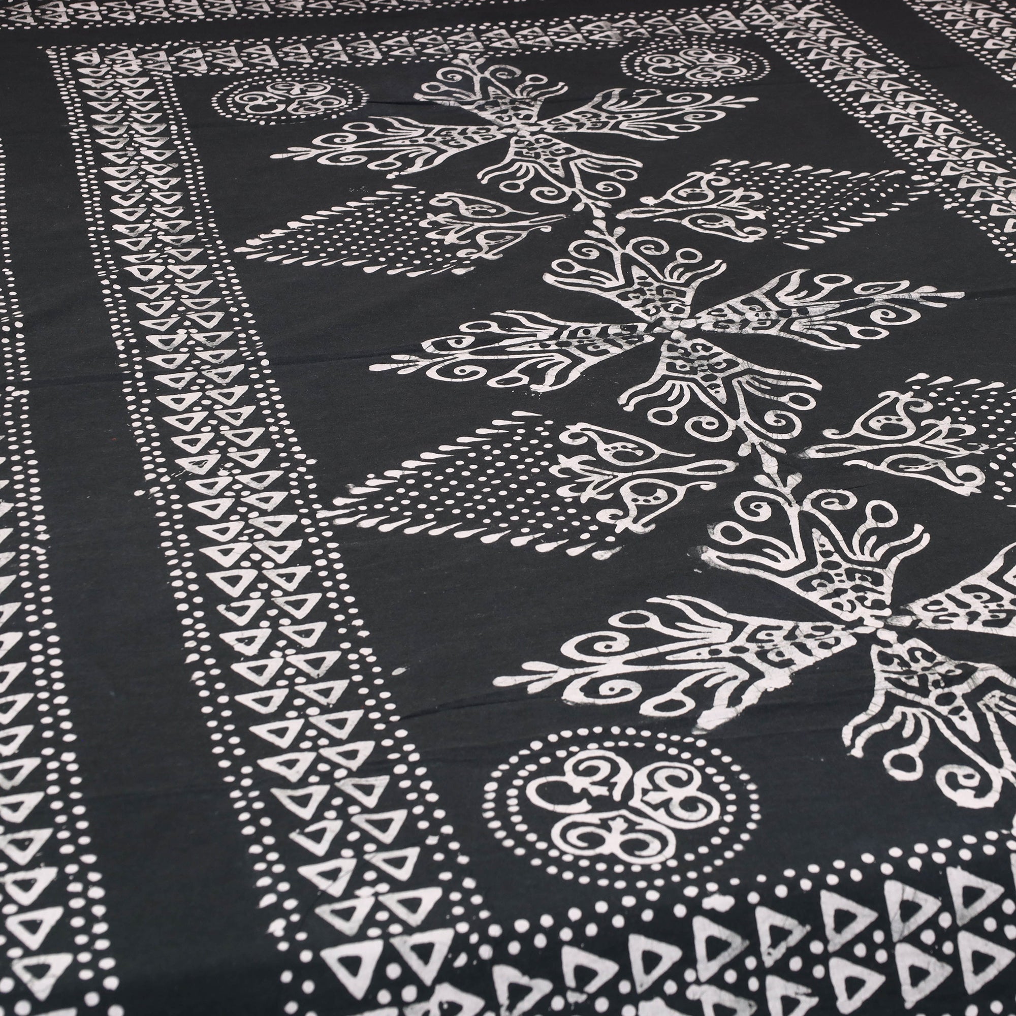 BATIK BY MD. SHARIFF Black - Cotton Hand Batik Print Single Bedsheet (91 x 57 ) 34 - view 2