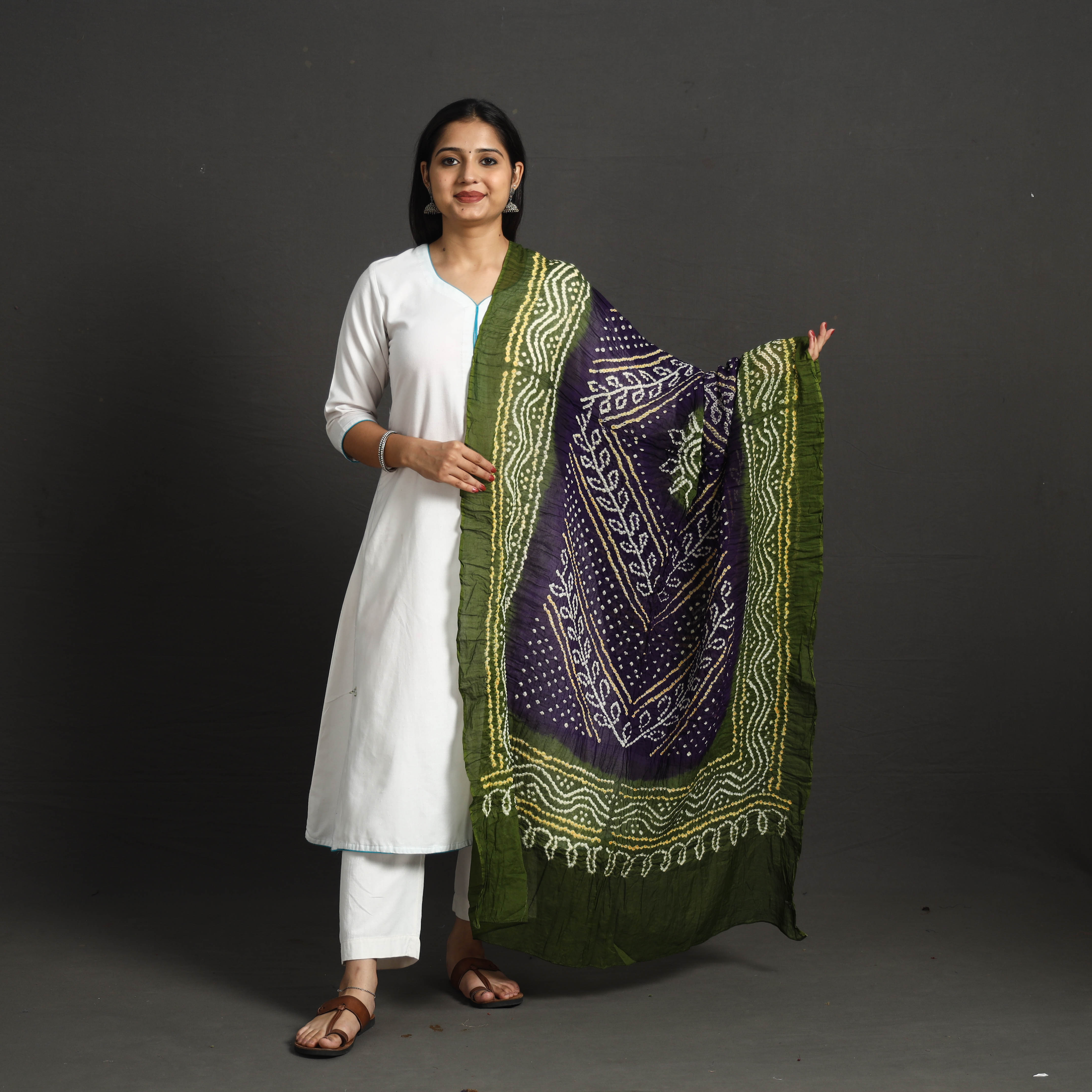 KACHCHH JI CHHAAP Kutch Tie-Dye Cotton Bandhani Dupatta 65