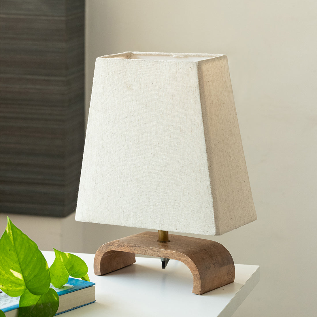 EXCLUSIVELANE 'Stacked Geometry' Decorative Wooden Table Lamp (13.1 Inches)