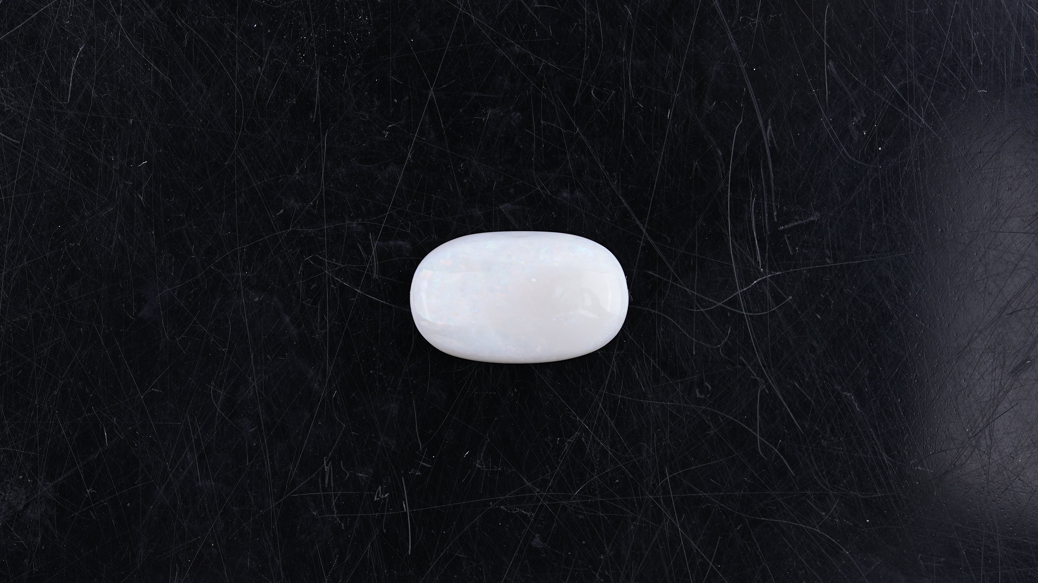 Gemsmantra Opal with Fire - 4.15 Carats (4.565 Ratti) - view 2