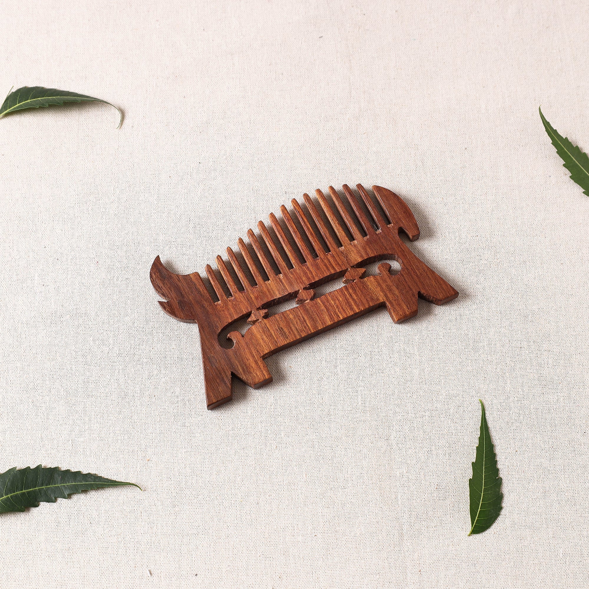 ITOKRI CRAFTS INITIATIVE Bijnor Hand Carved Sheesham Wood Comb (Medium)