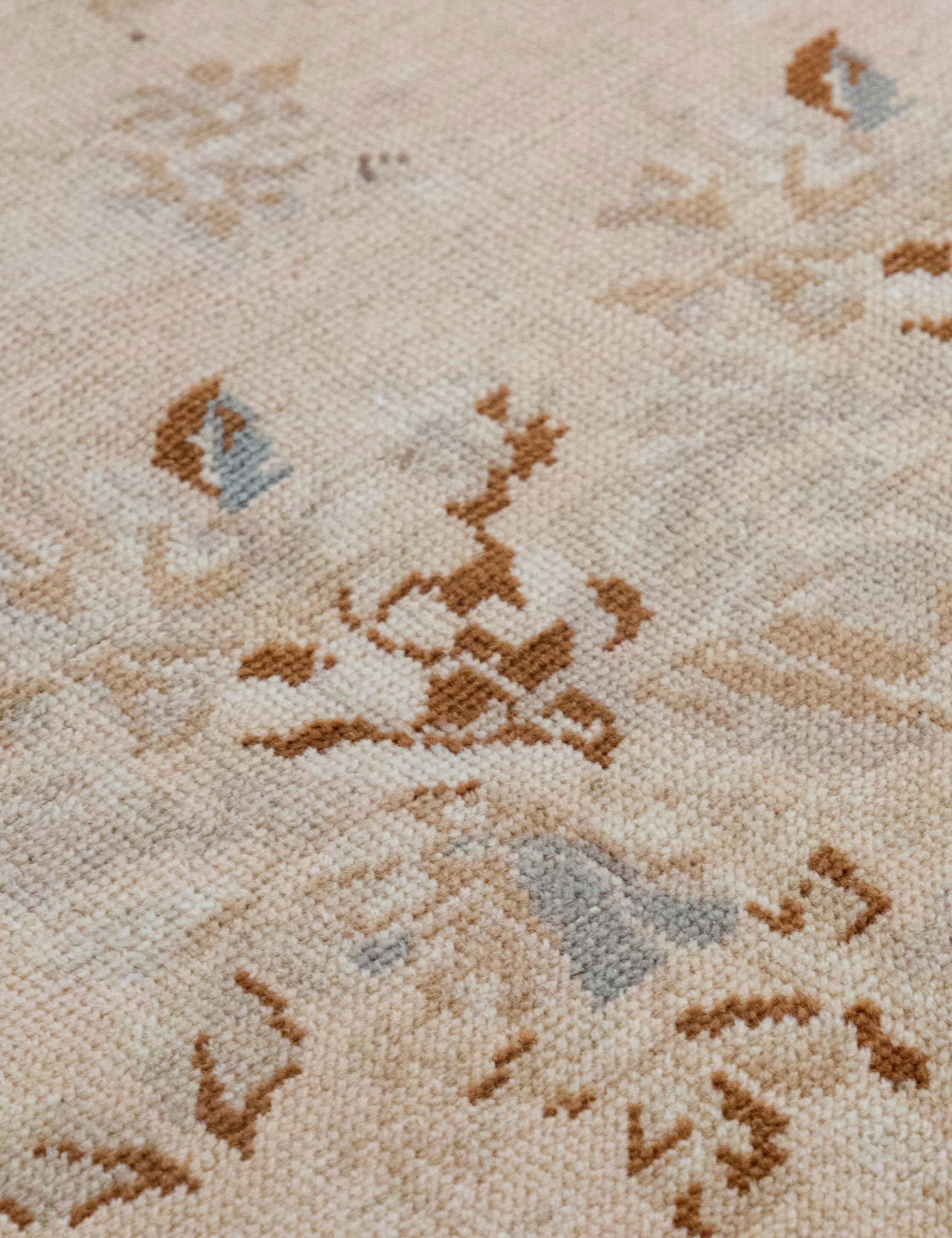 Lulu and Georgia Vintage Turkish Hand-Knotted Wool Rug No. 593, 4'4" x 7'11" - view 2