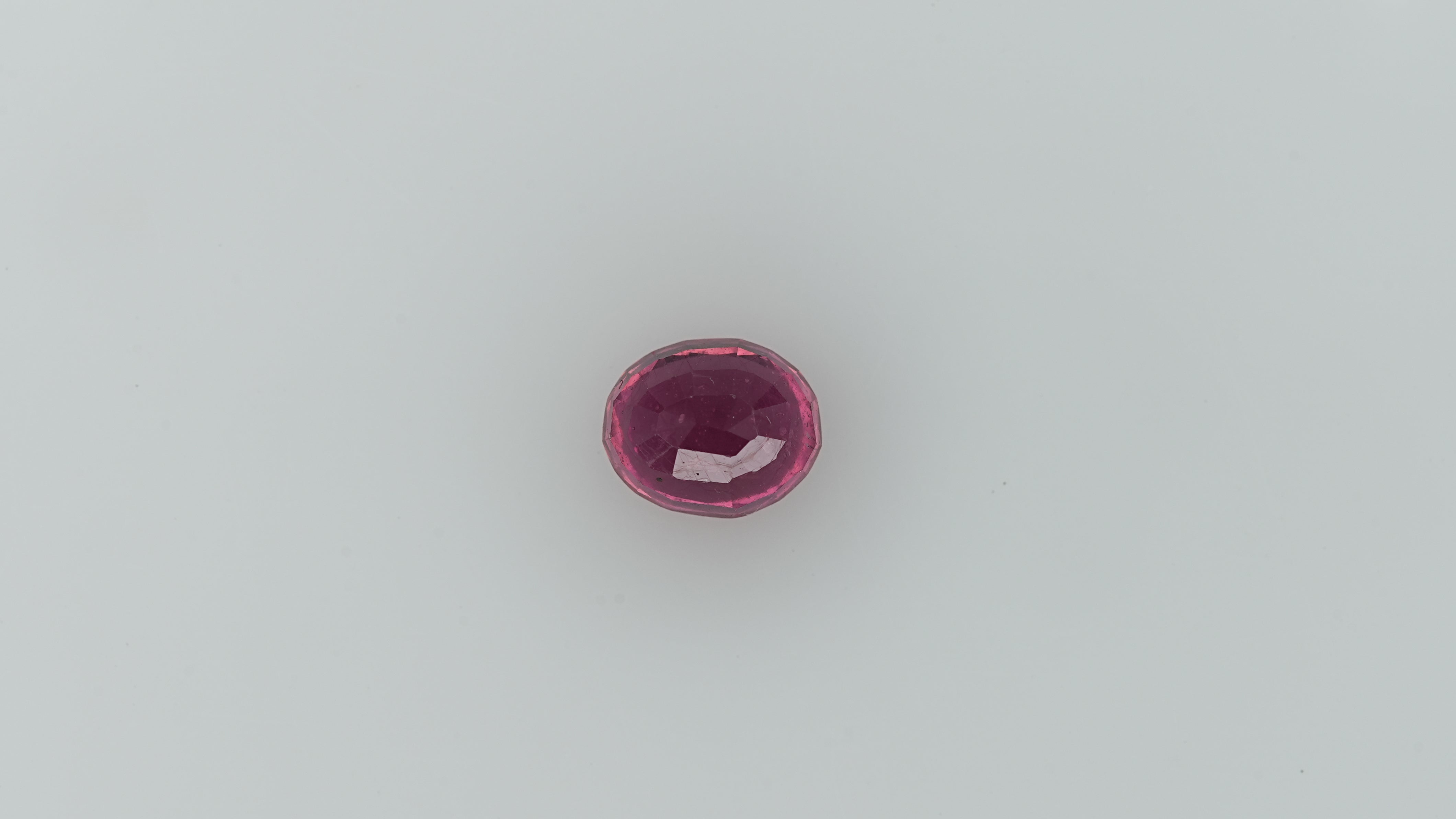 Gemsmantra Ruby - 3.65 Carats (4.015 Ratti) - view 2