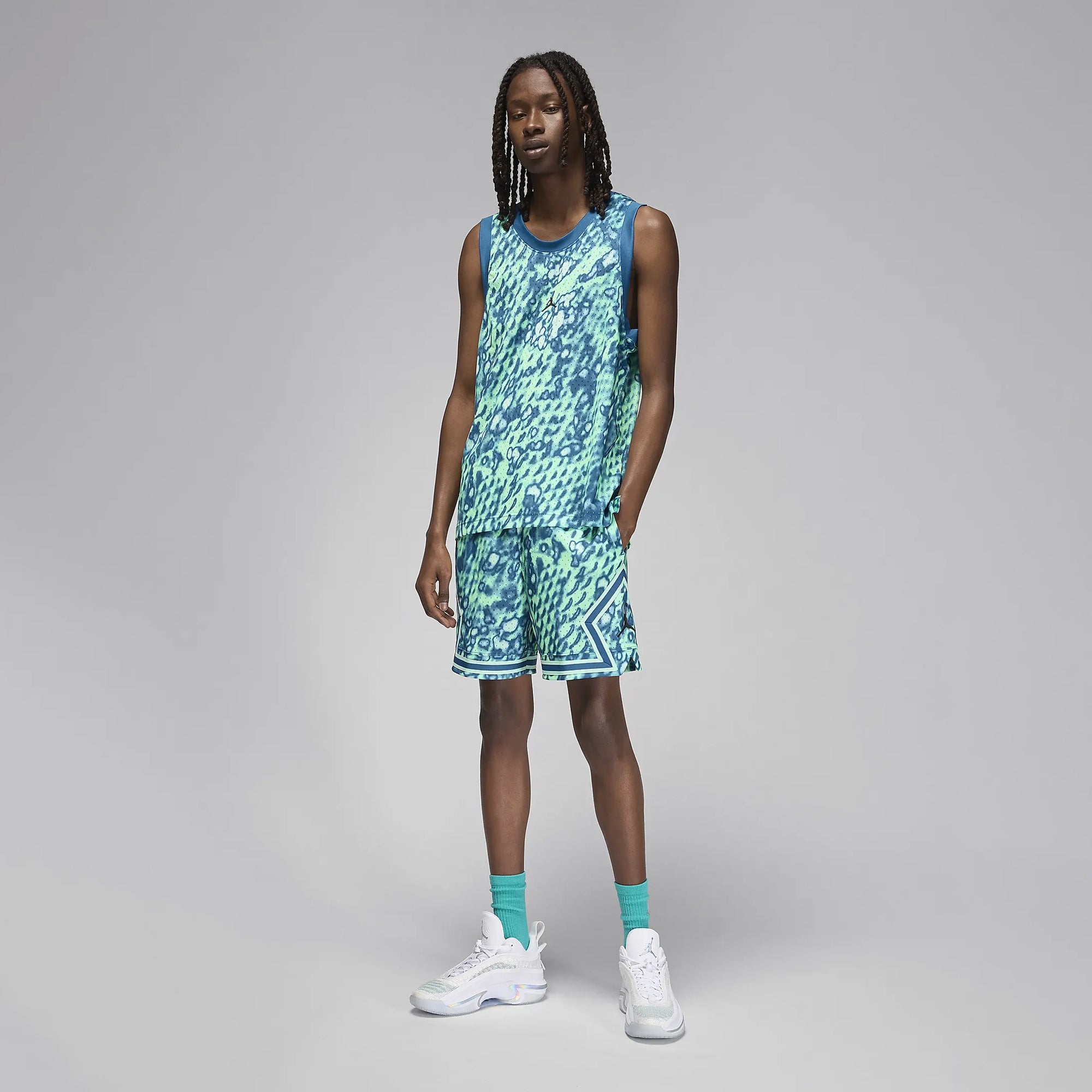 Jordan | DIAMOND SHORTS { MINT FOAM/BLACK - view 2