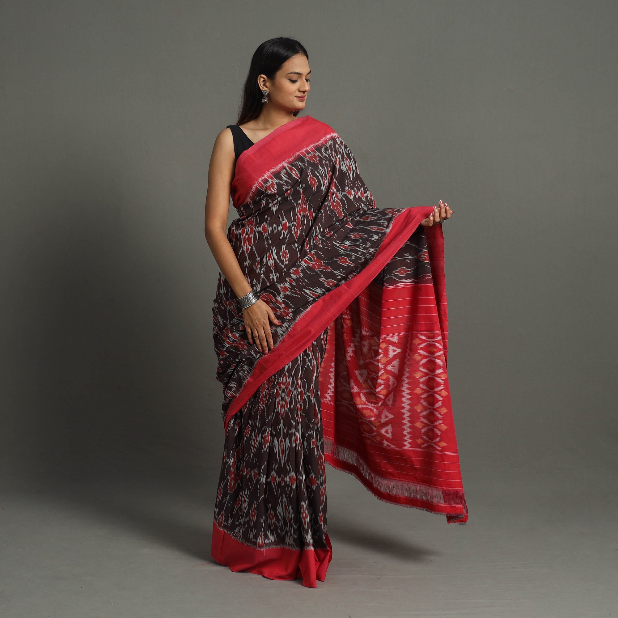 SOUTH KARGHA Brown - Mercerised Cotton Handloom Pochampally Ikat Saree 44 - view 2