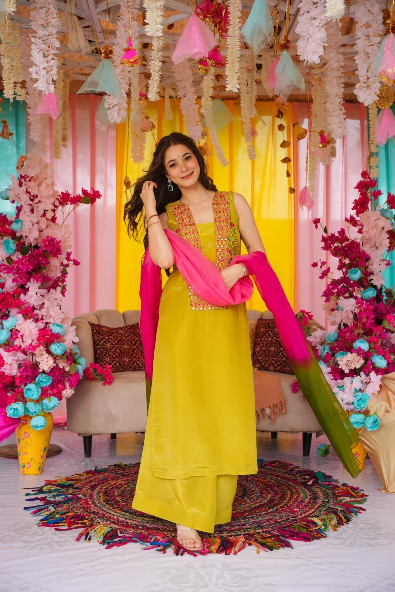 Idaho0 Aahana mustard cosmos suit set - view 3