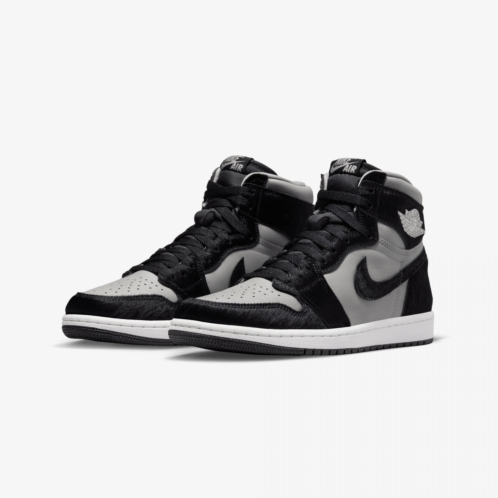 Jordan | AIR JORDAN 1 RETRO HIGH { MEDIUM GREY/BLACK-WHITE