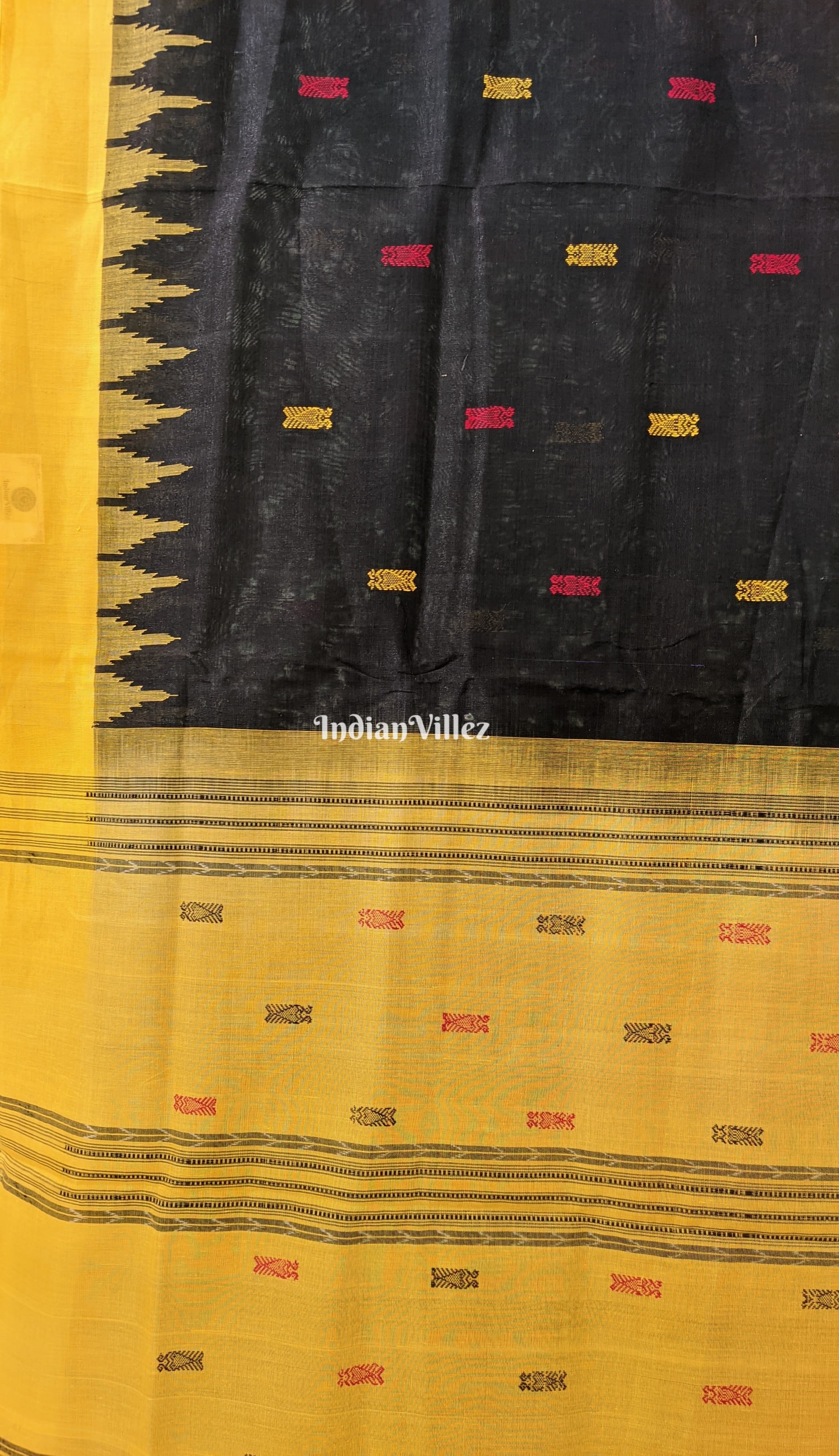 IndianVillèz Black Sambalpuri Cotton Tissue Bomkai Saree With Fish Motif - view 3