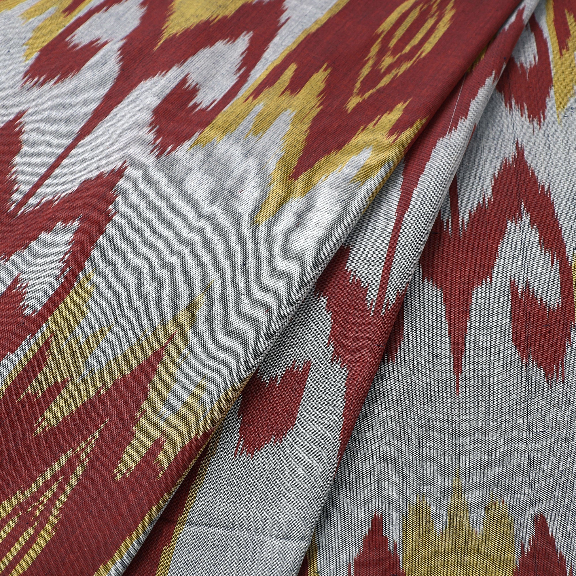 POCHAMPALLY IKAT WEAVES BY GOVARDHAN grey - Handloom Cotton Pochampally Central Asian Ikat Fabric - view 2