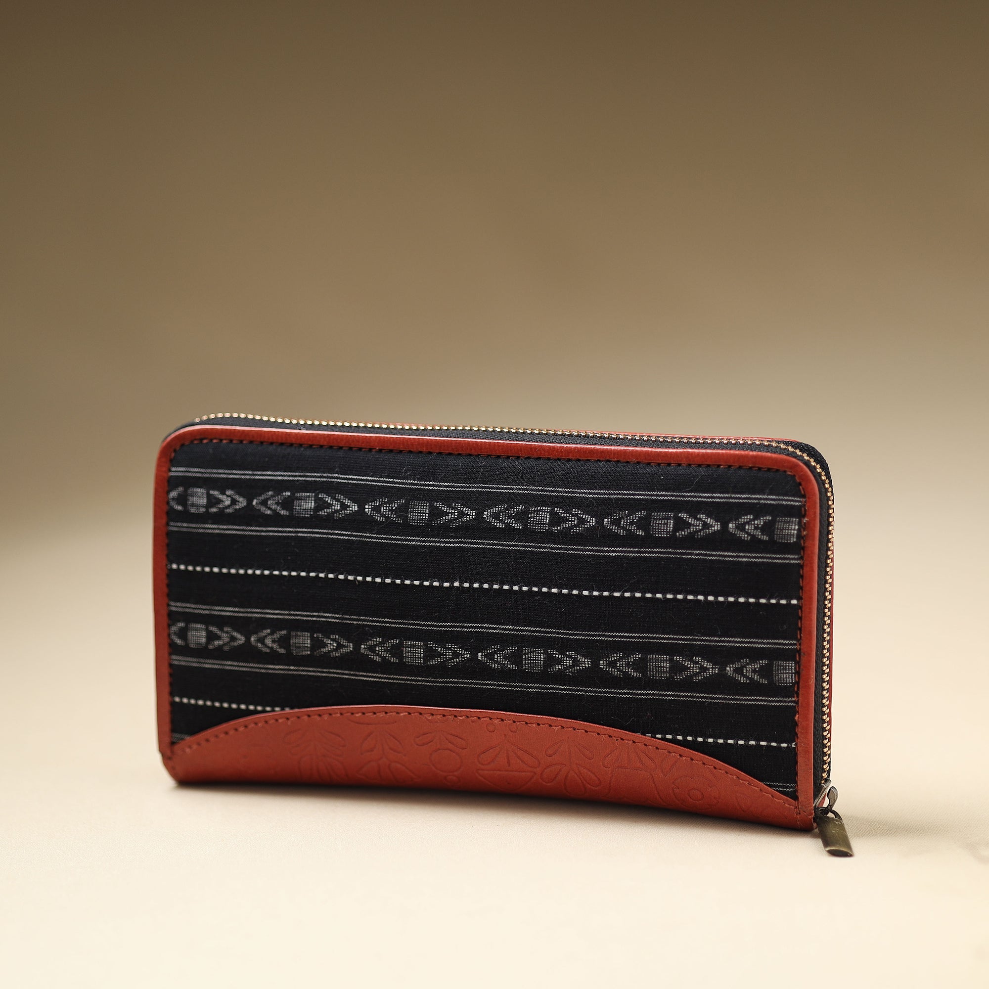ASALKAAR Black - Handcrafted Jacquard Weave Leather Wallet - view 2