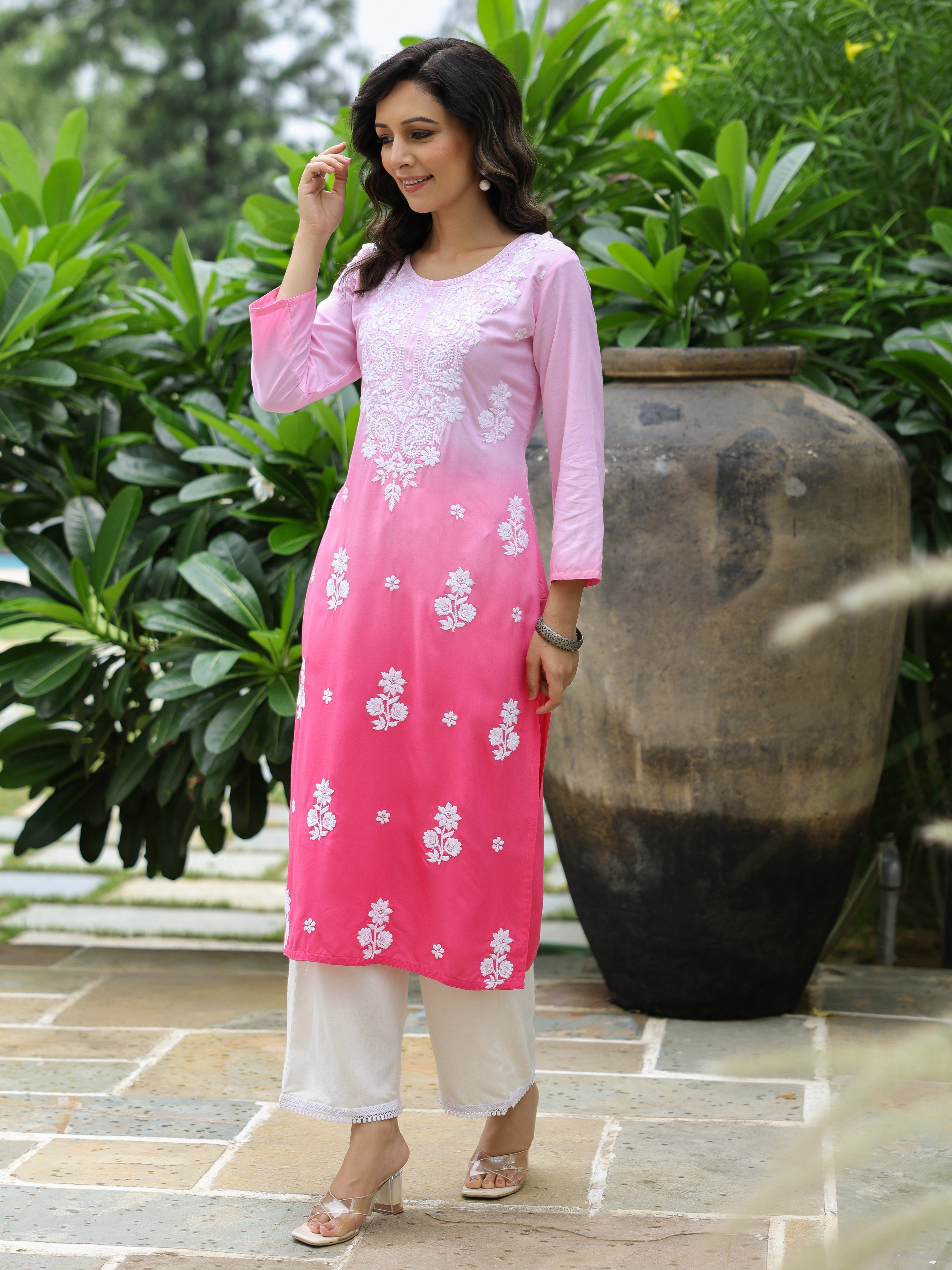 Fashor Blue Ombre Dyed & Chikankari Embroidered Straight Fit Kurta - Pink - view 4