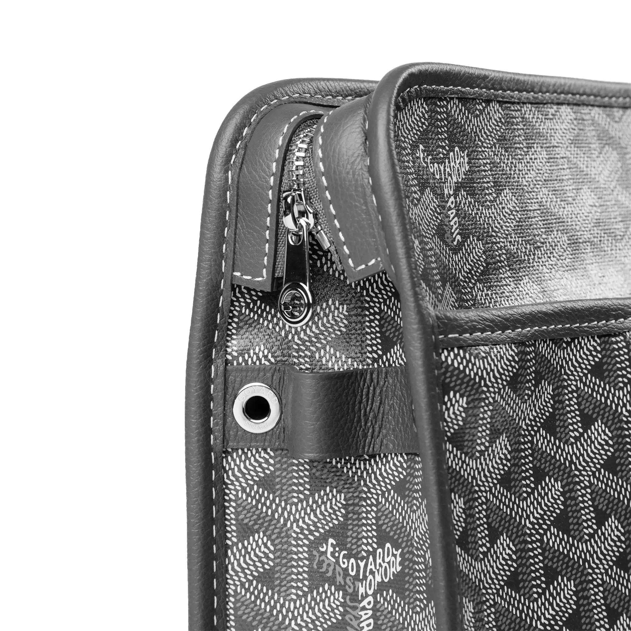 Goyard Jouvence MM Grey Washbag - view 6