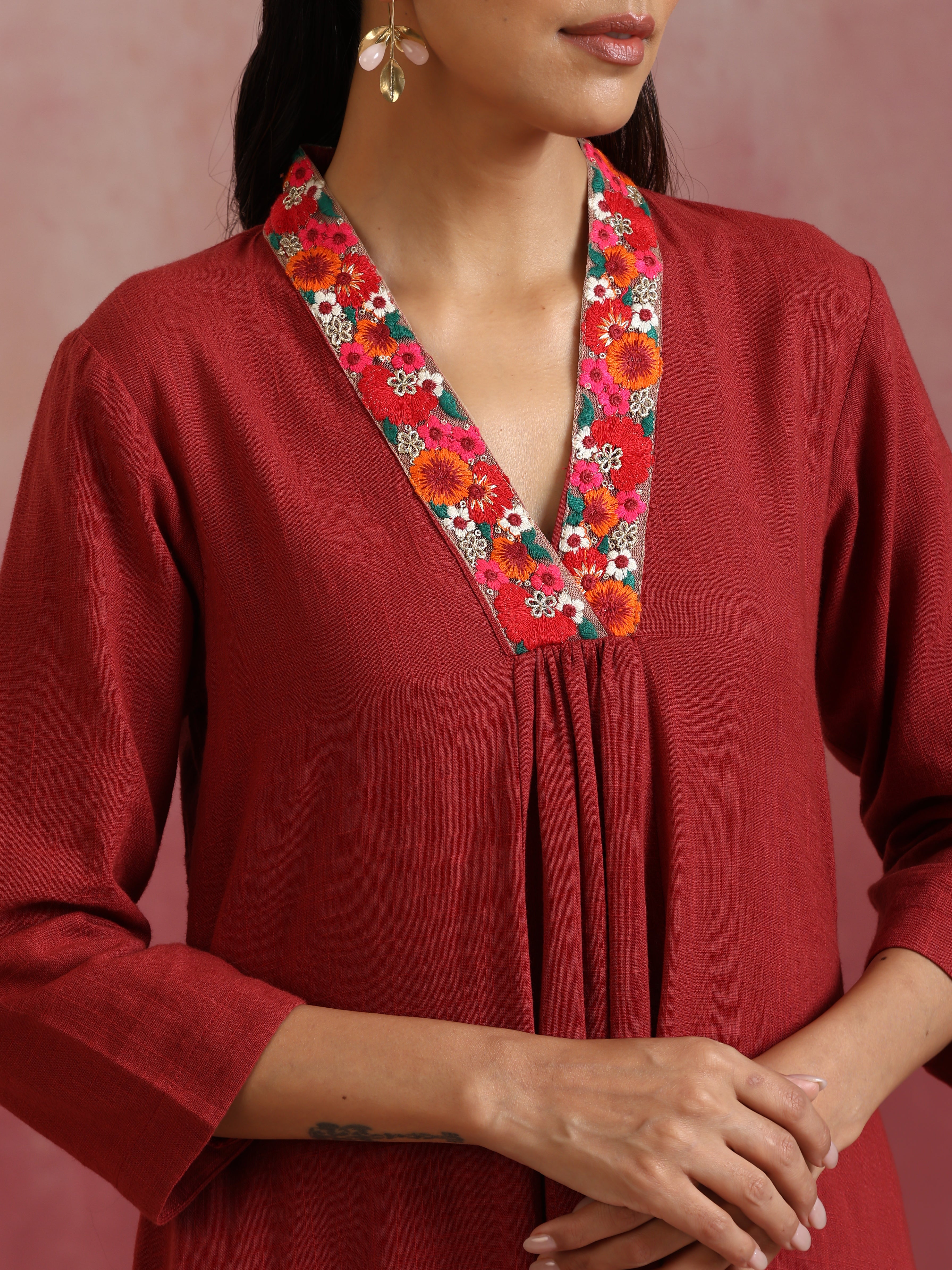 trueBrowns Maroon Cotton Dobby Kurta Set - view 5