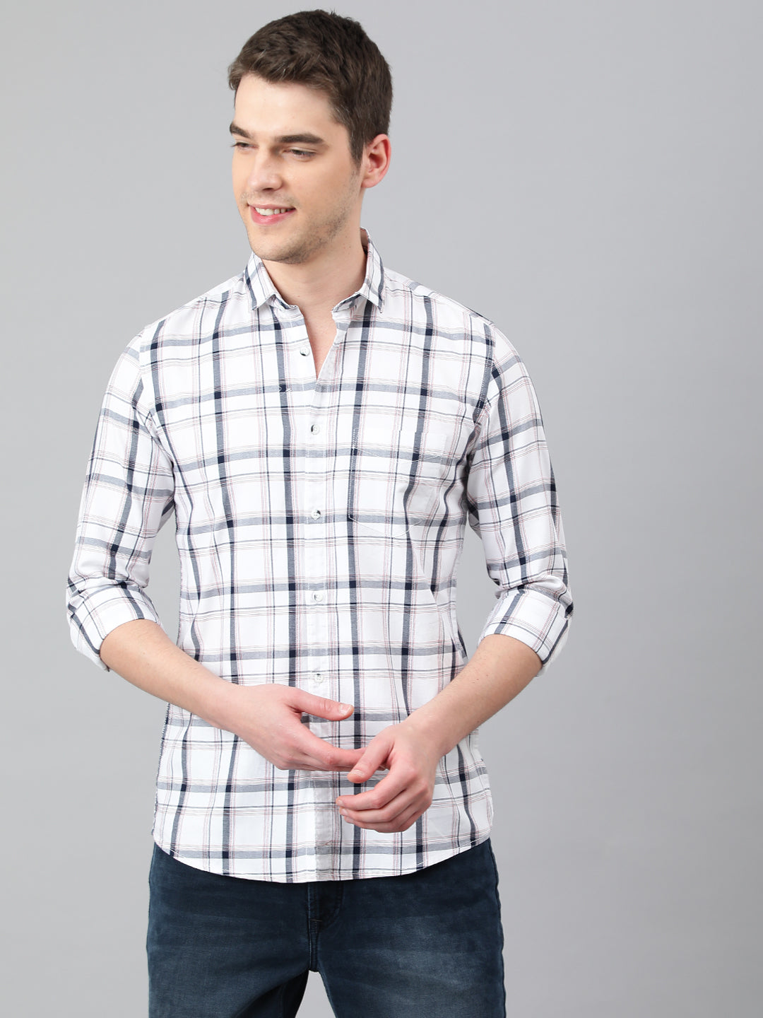 BlackTree Men White Standard Fit Checkered Casual Shirt