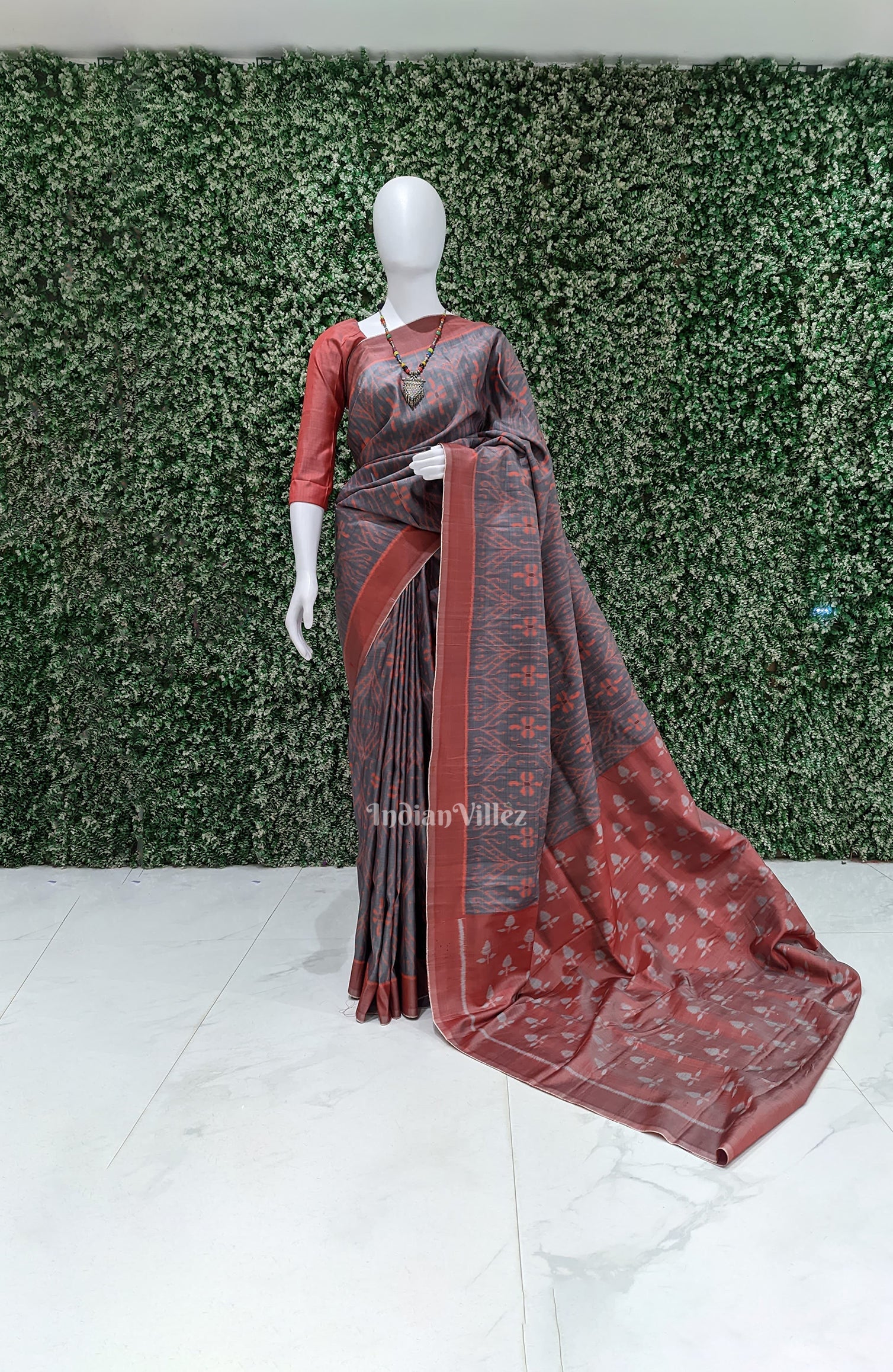 IndianVillèz Ash Red Floral Theme Odisha Ikat Contemporary Silk Saree