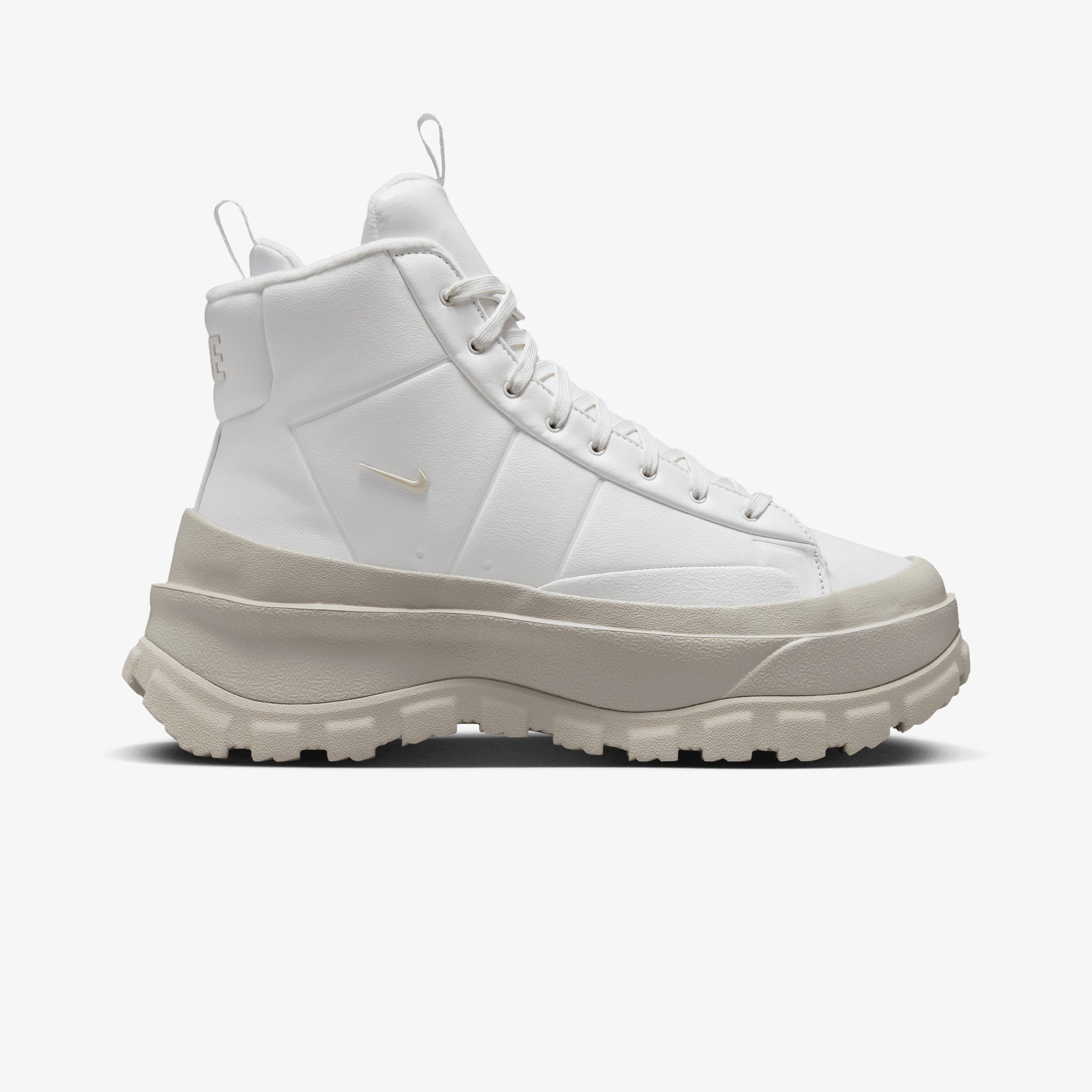 Nike | Blazer Roam Mid { Summit White/phantom-light Bone