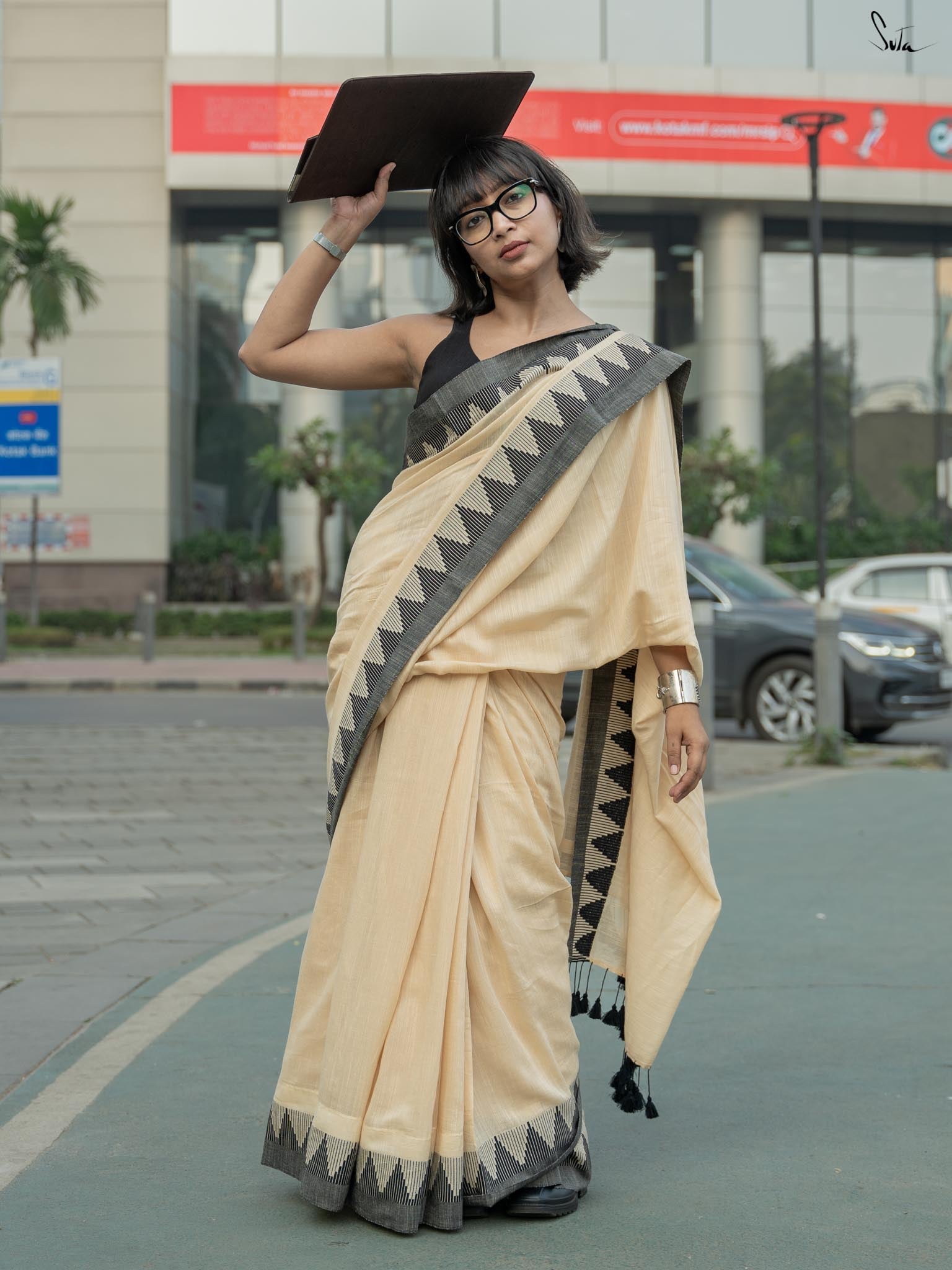 suta.in Beige Bahaar – Women's