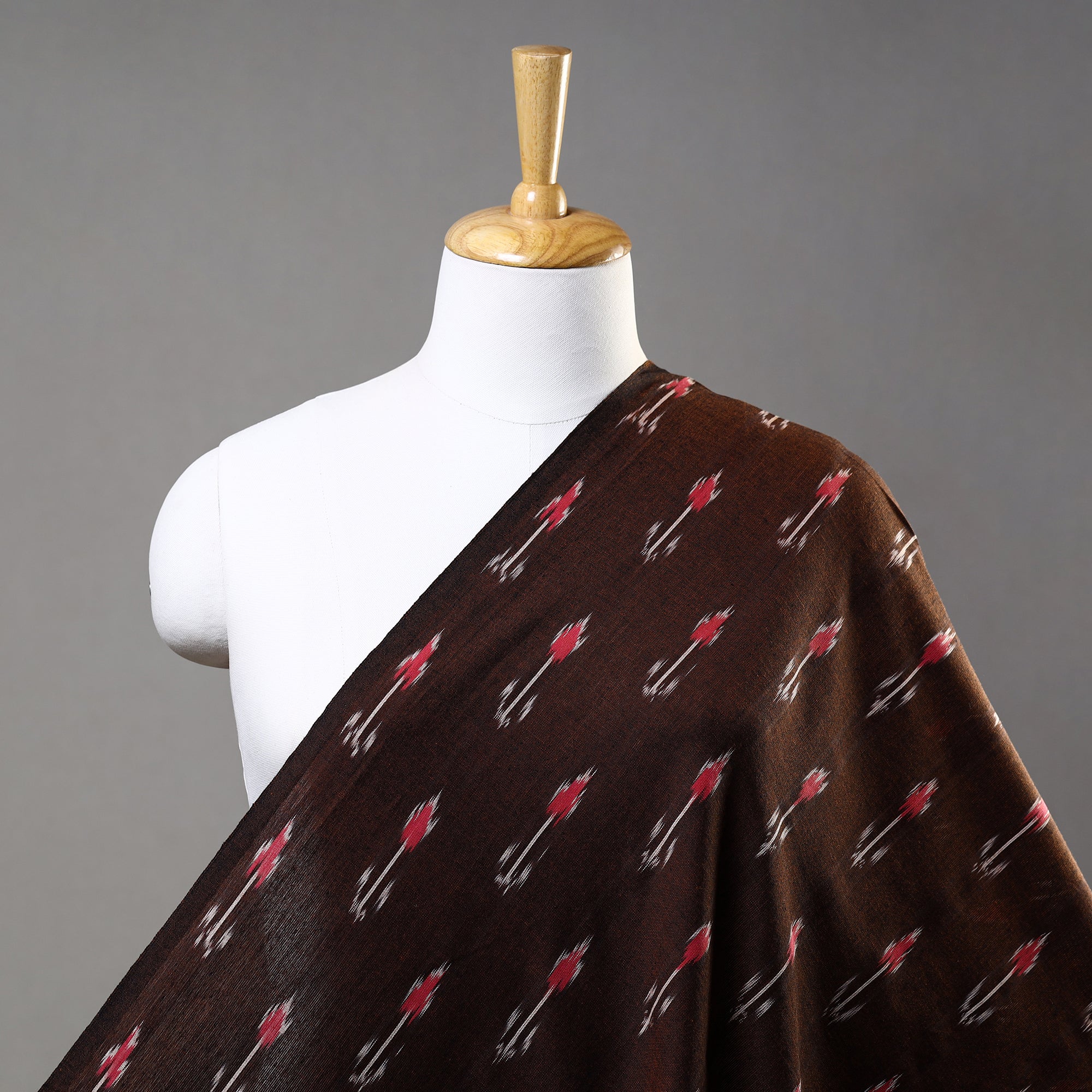 SOUTH KARGHA Brown - Pochampally Ikat Weave Cotton Fabric 07